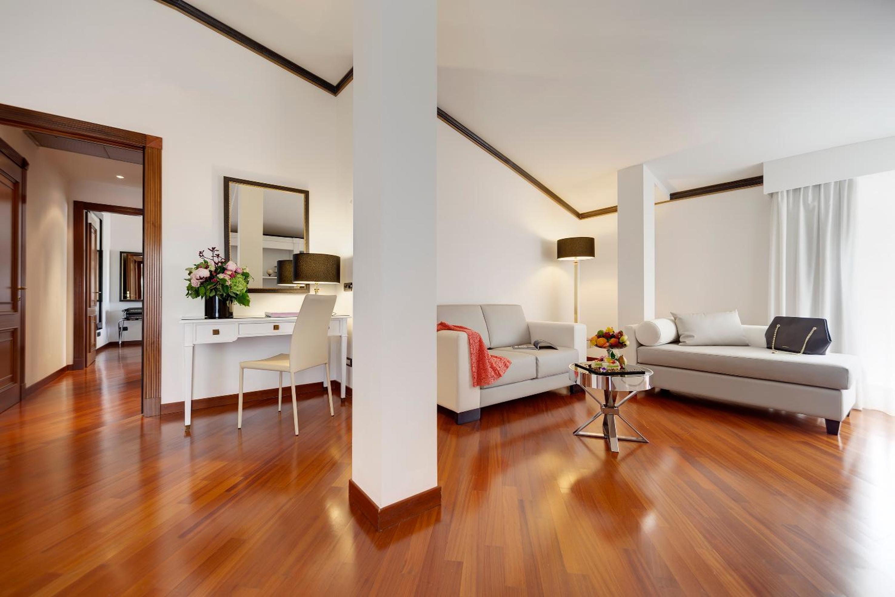 The Level Ambassador Suite and Lounge Access