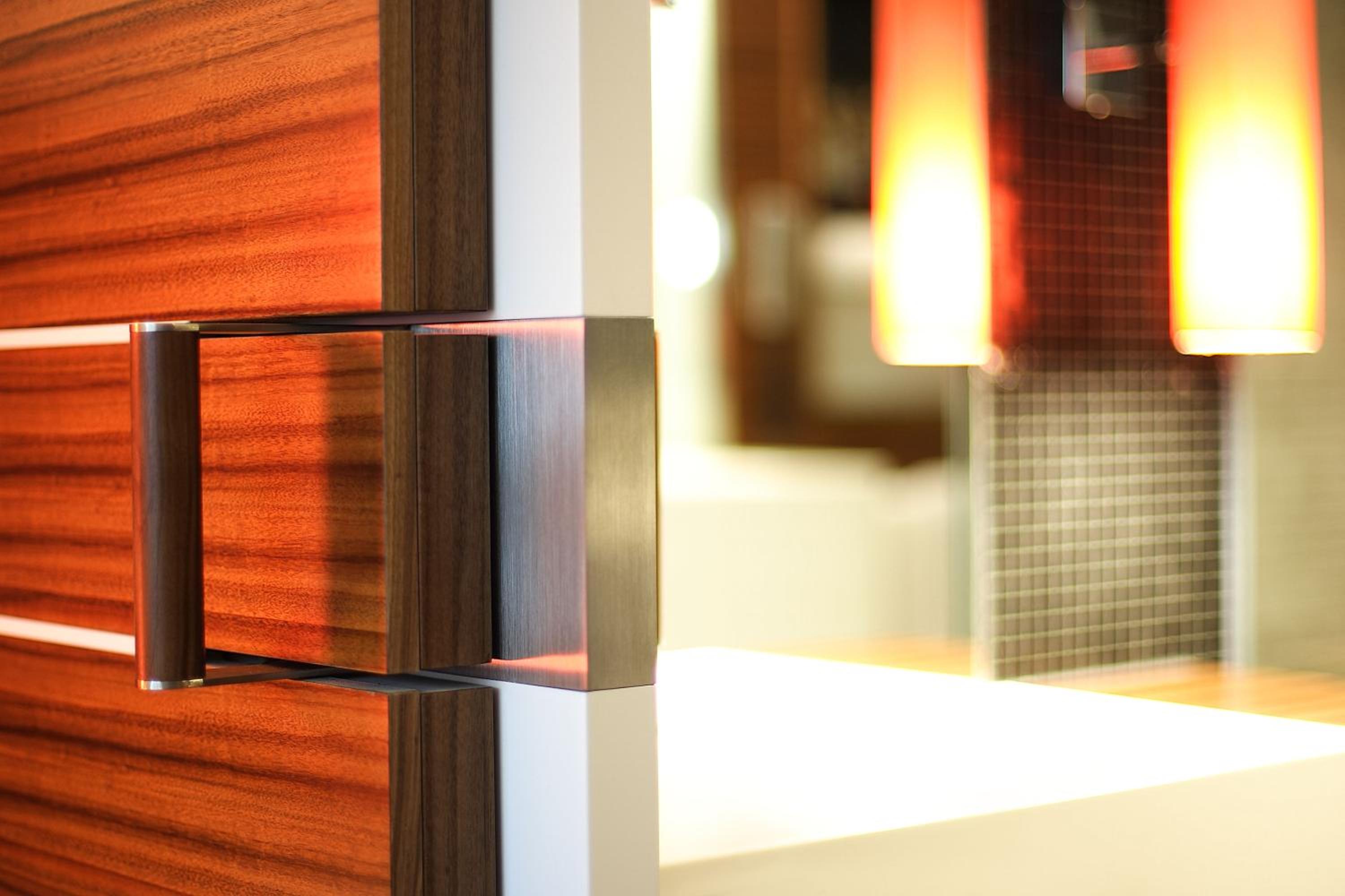 Executive Suite - Photo 2