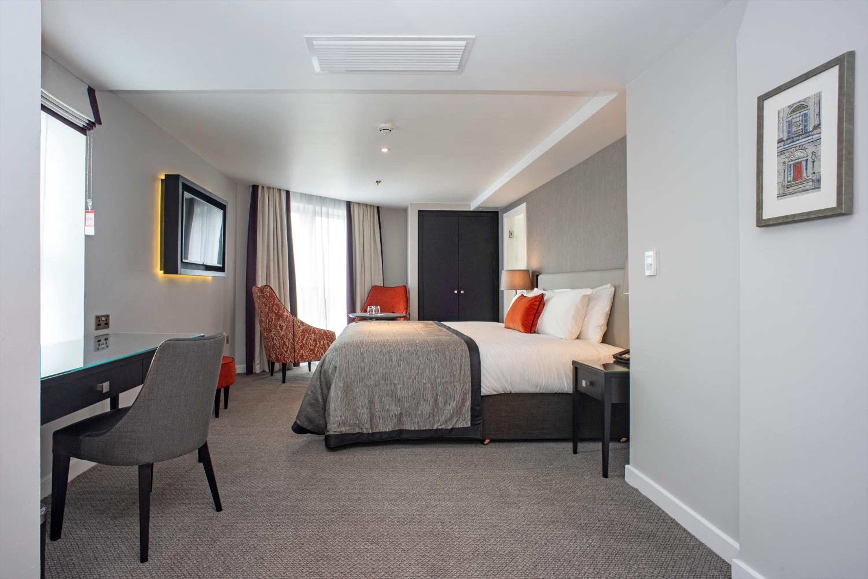 Superior King Room - Non-Smoking - Photo 2