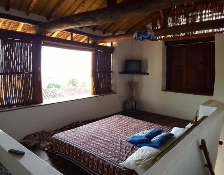 Family Room with Mountain View photo 2