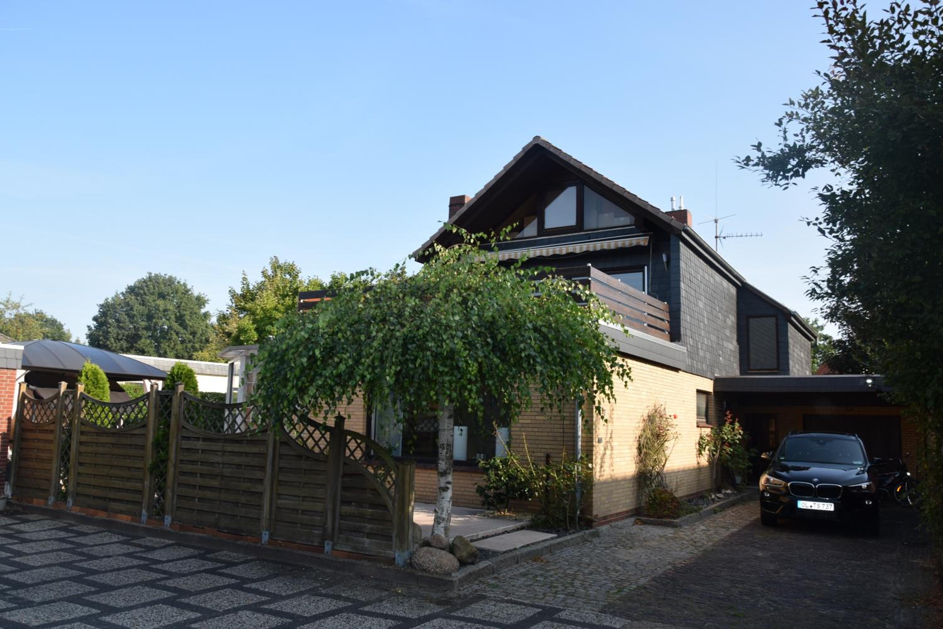 Apartment with Terrace - Photo 15