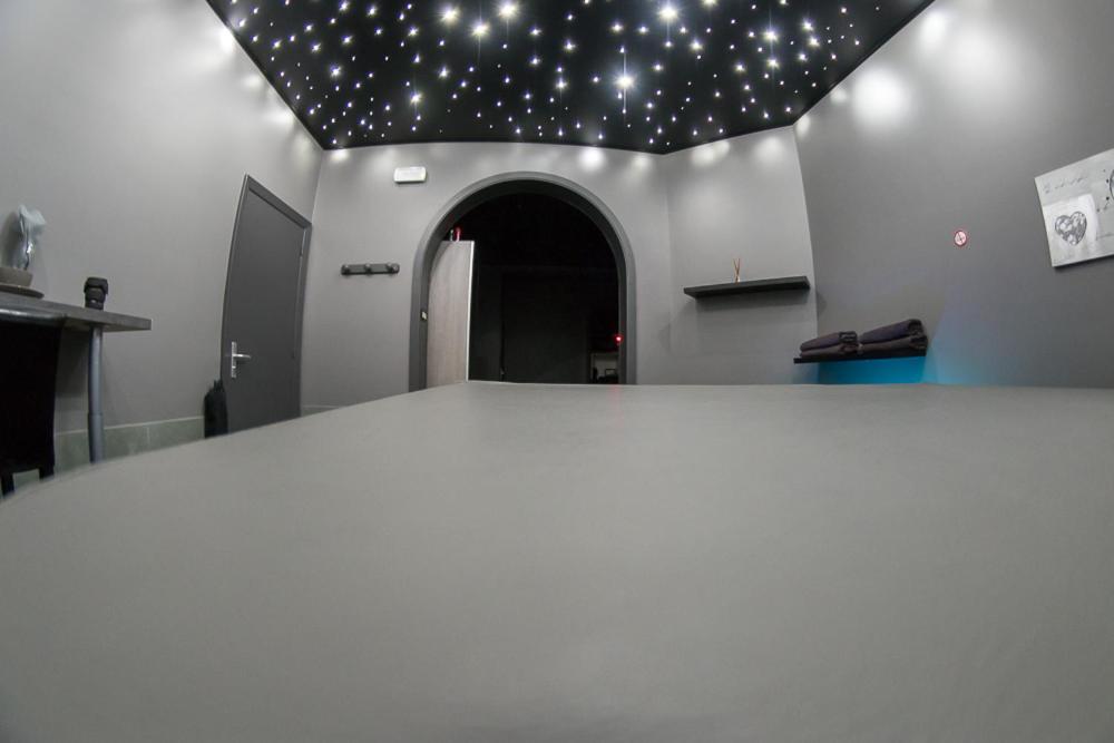 Suite - Photo 4