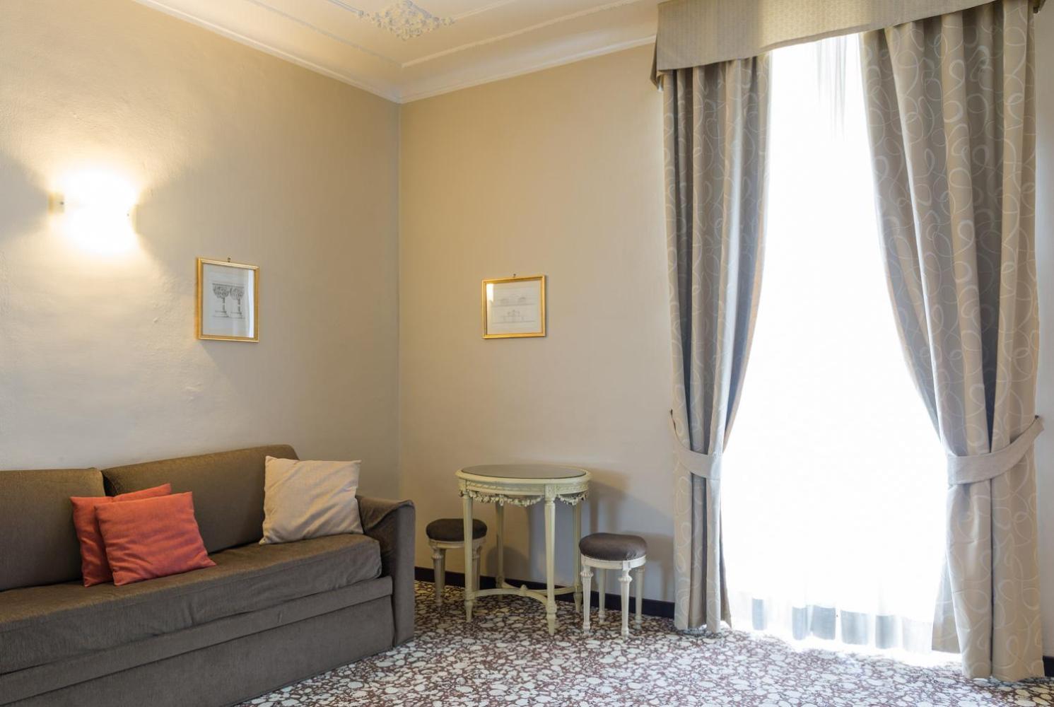 Triple Room - Photo 20