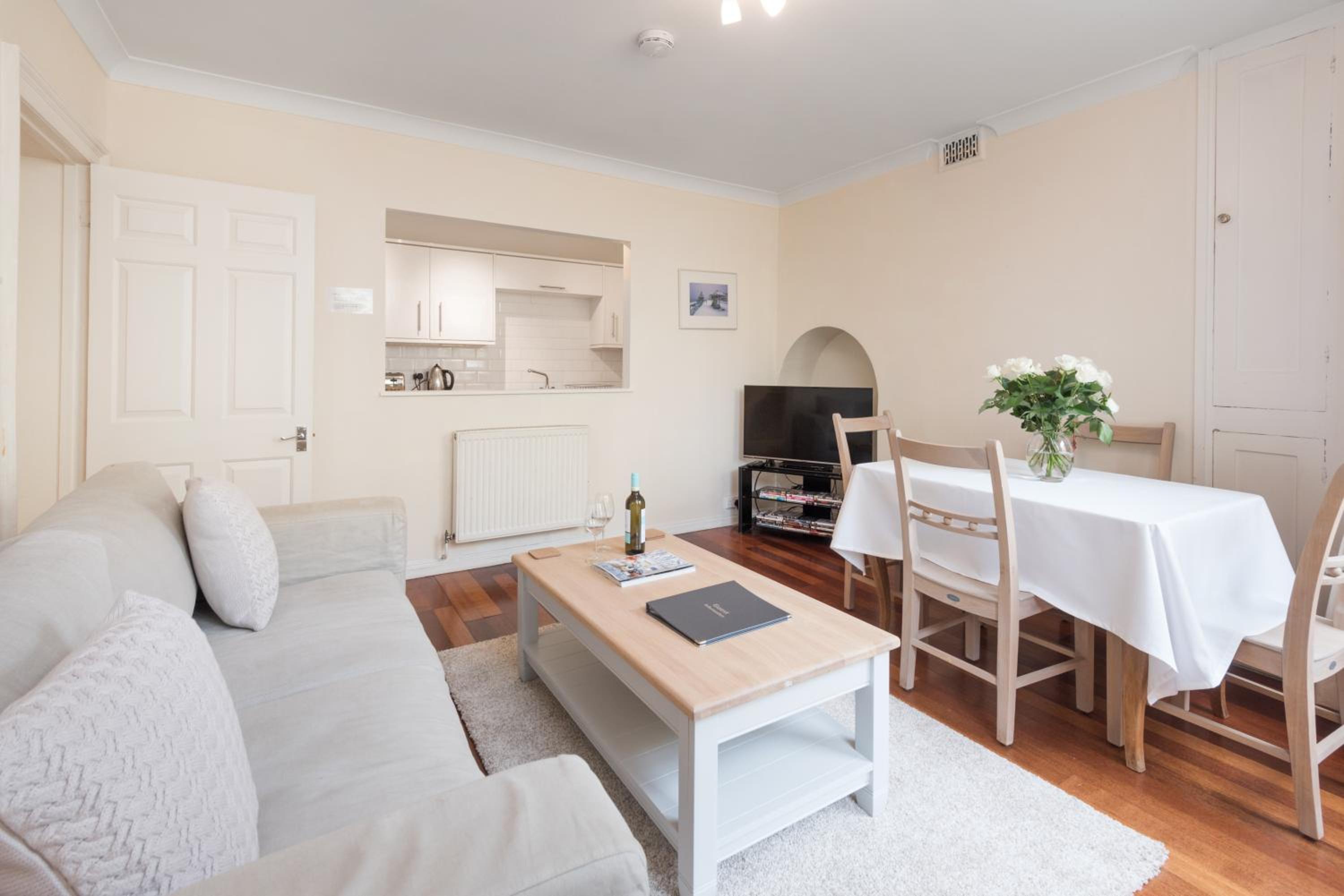Apartment - Photo 7