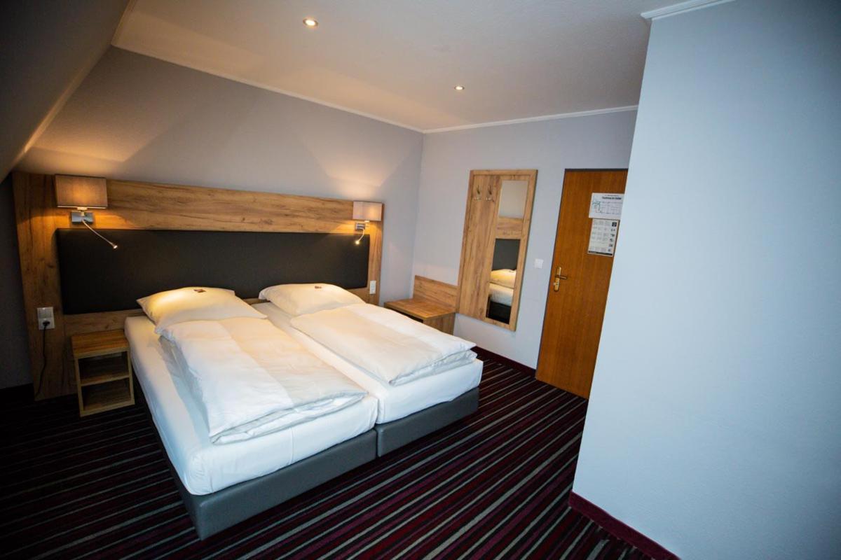 Double Room - Photo 3