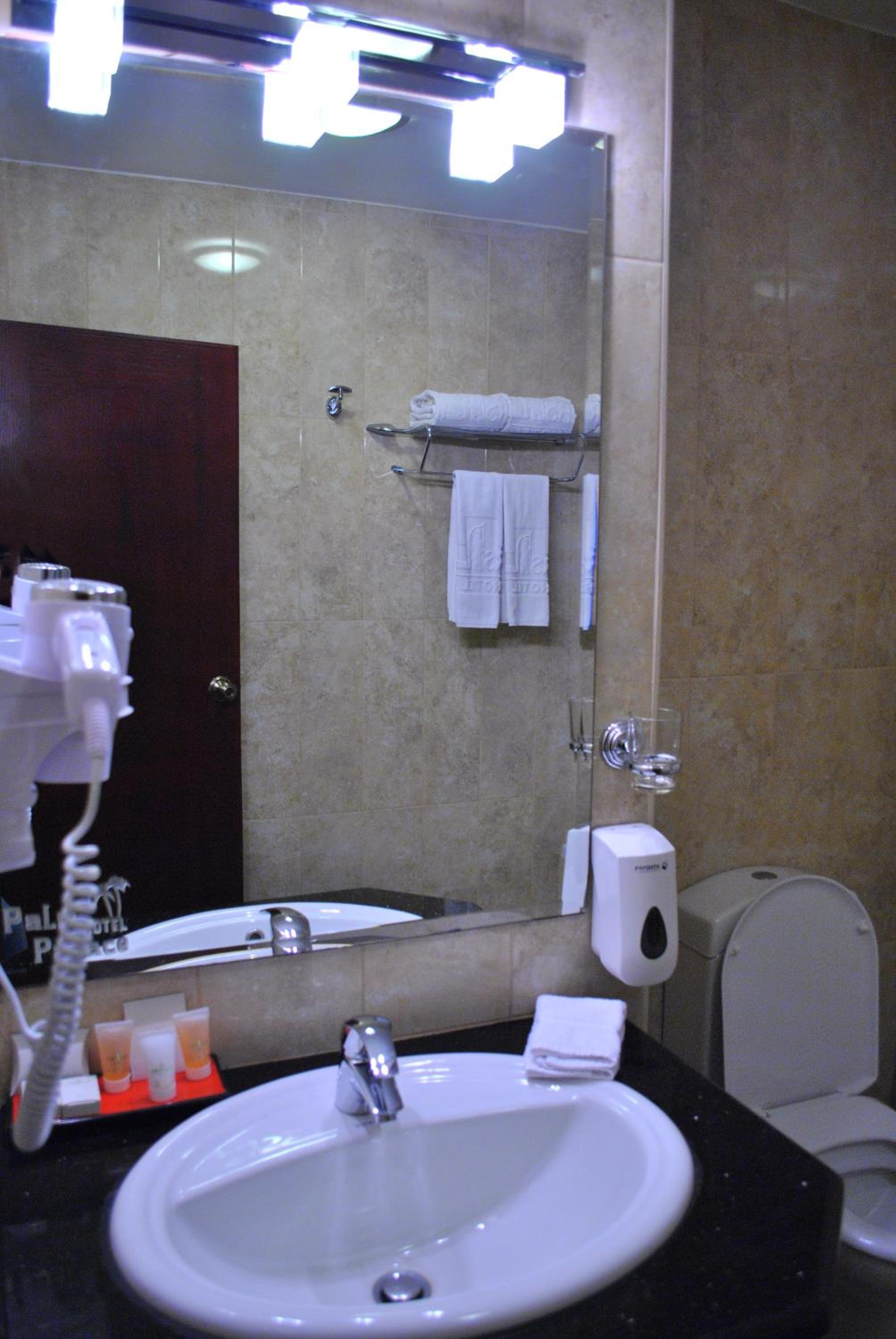 Single Room photo 2