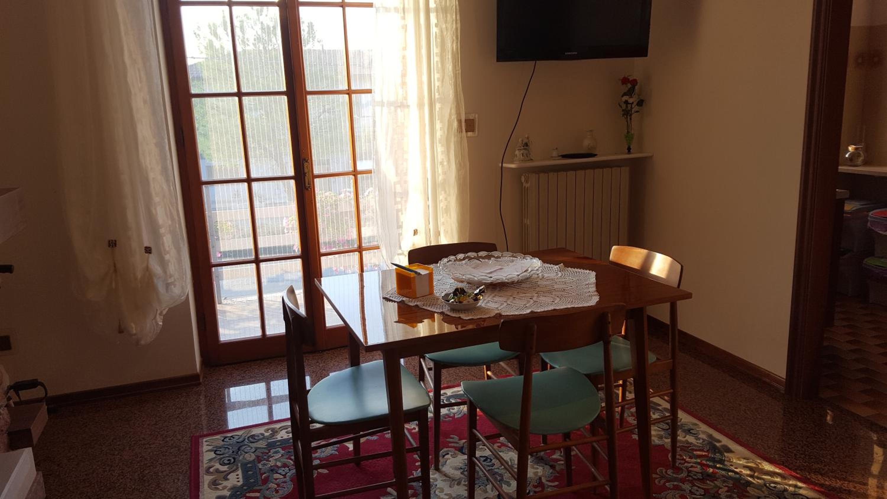 Double Room with Private Internal Bathroom - Photo 3