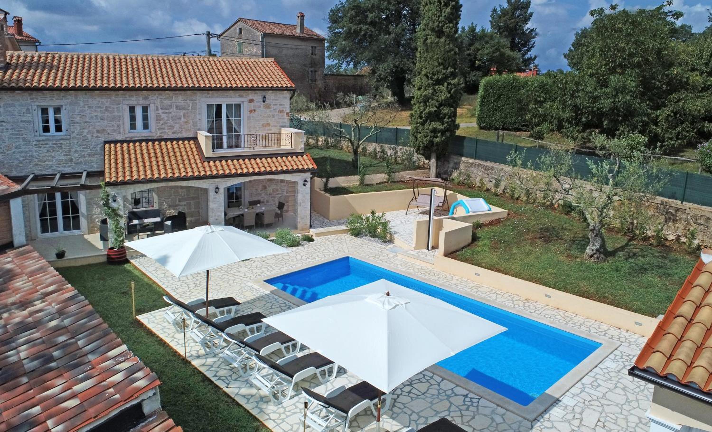 Villa with Private Pool photo 2