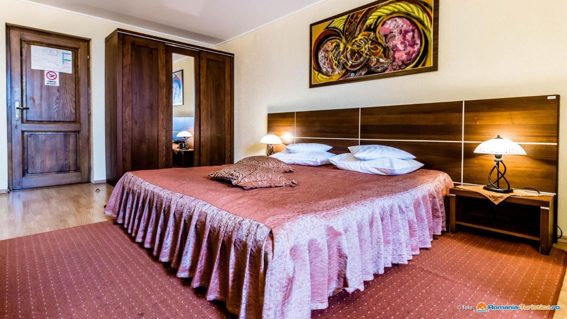 Superior King Room - Photo 1