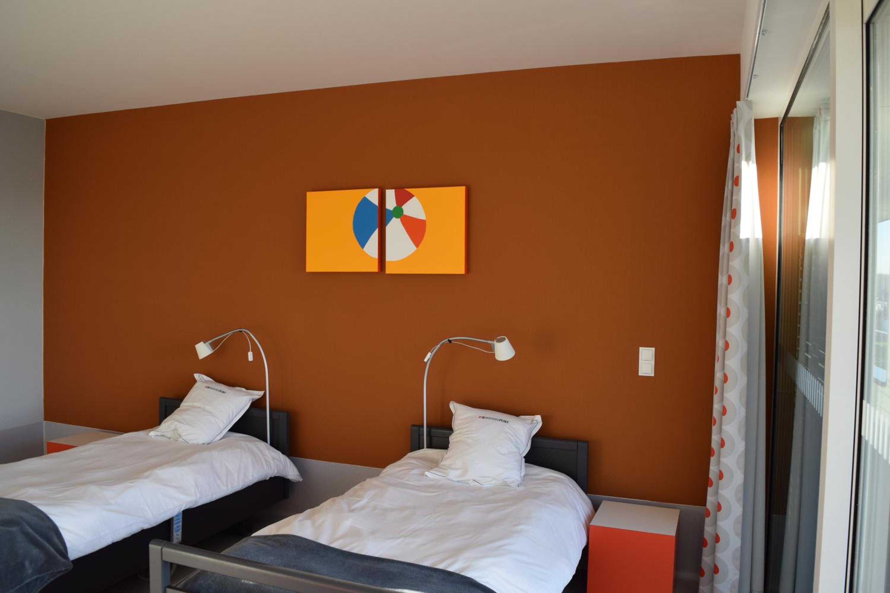 Twin Room - Photo 2