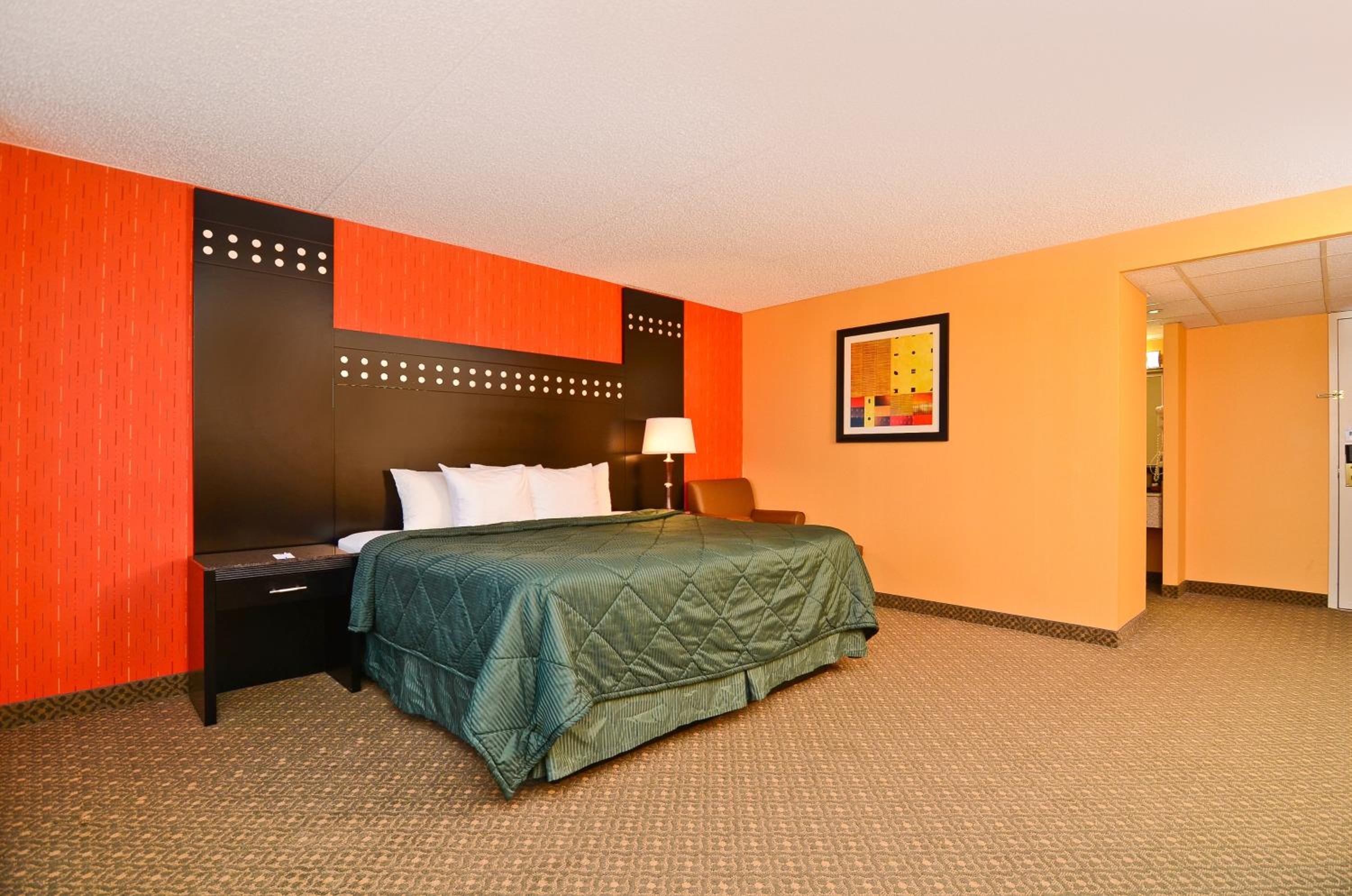 King Room with Bay View - Non-Smoking - Photo 3