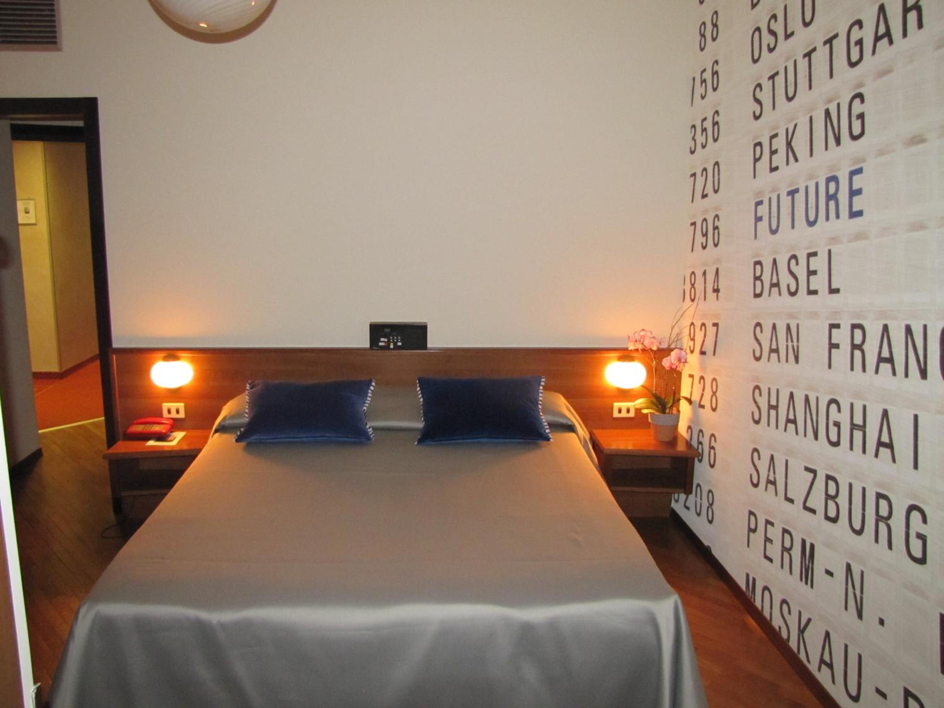 Double or Twin Room - Photo 23
