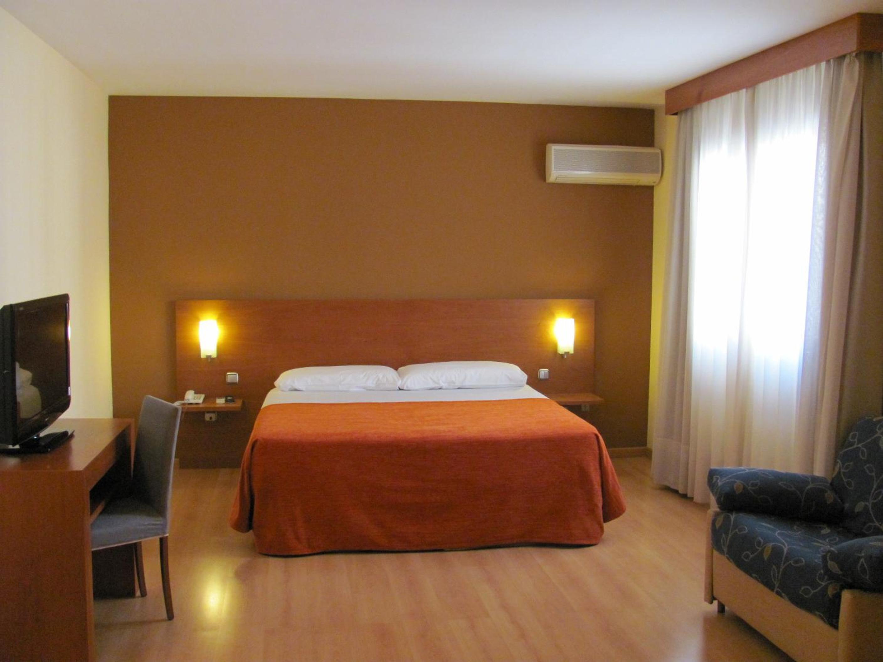 Queen Room - Photo 1