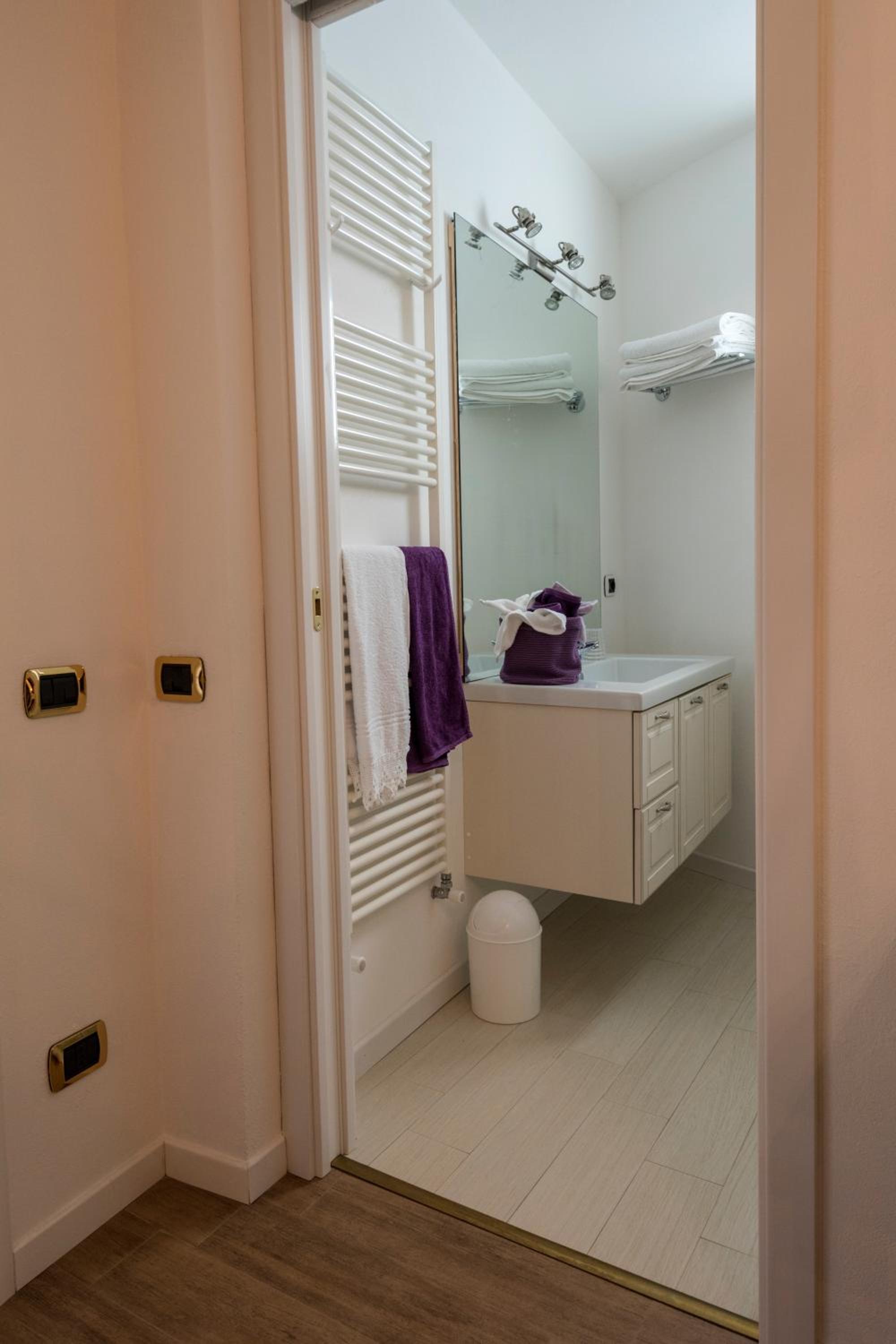 Double Room with Private Bathroom photo 1