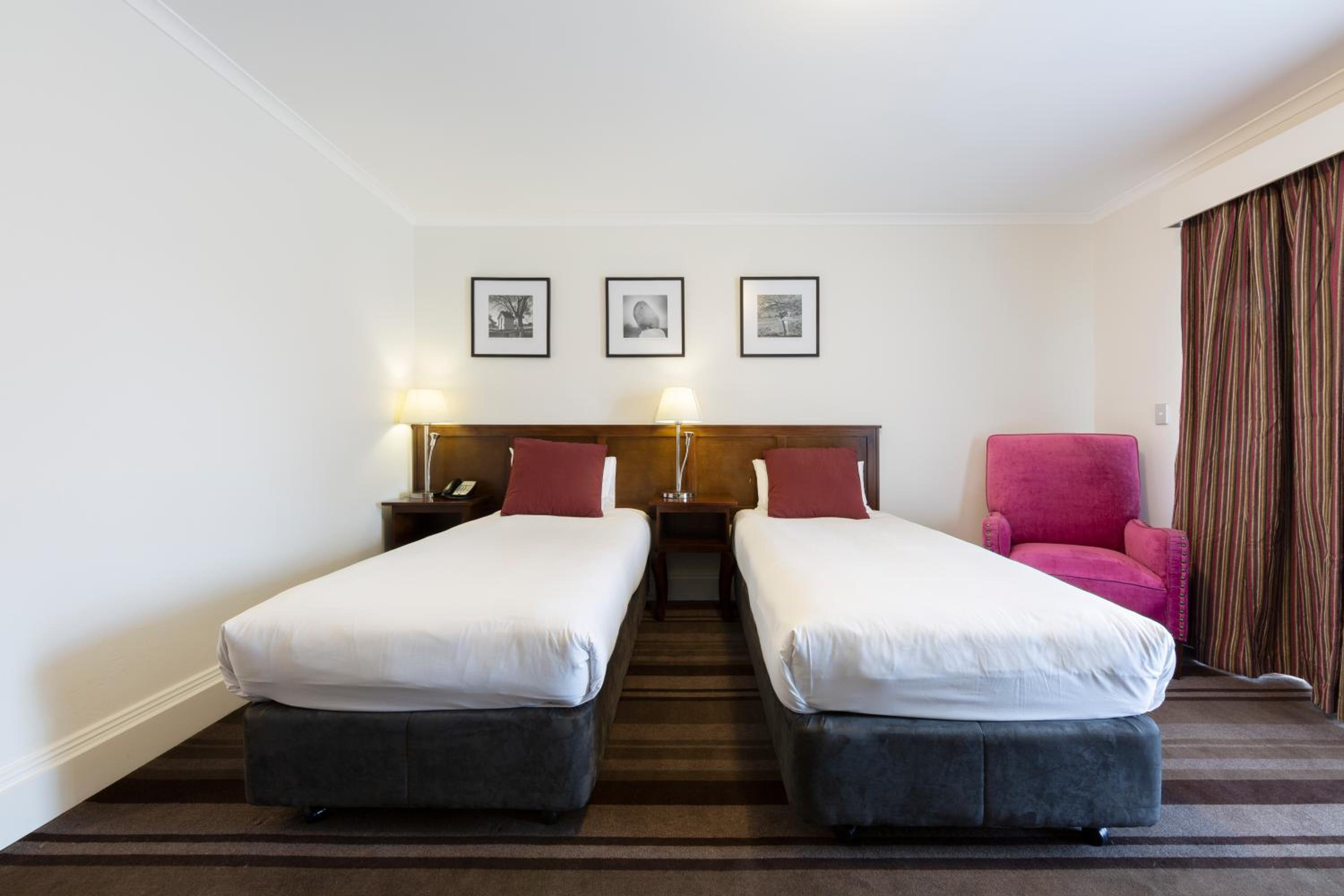 Superior Twin Room - Photo 6