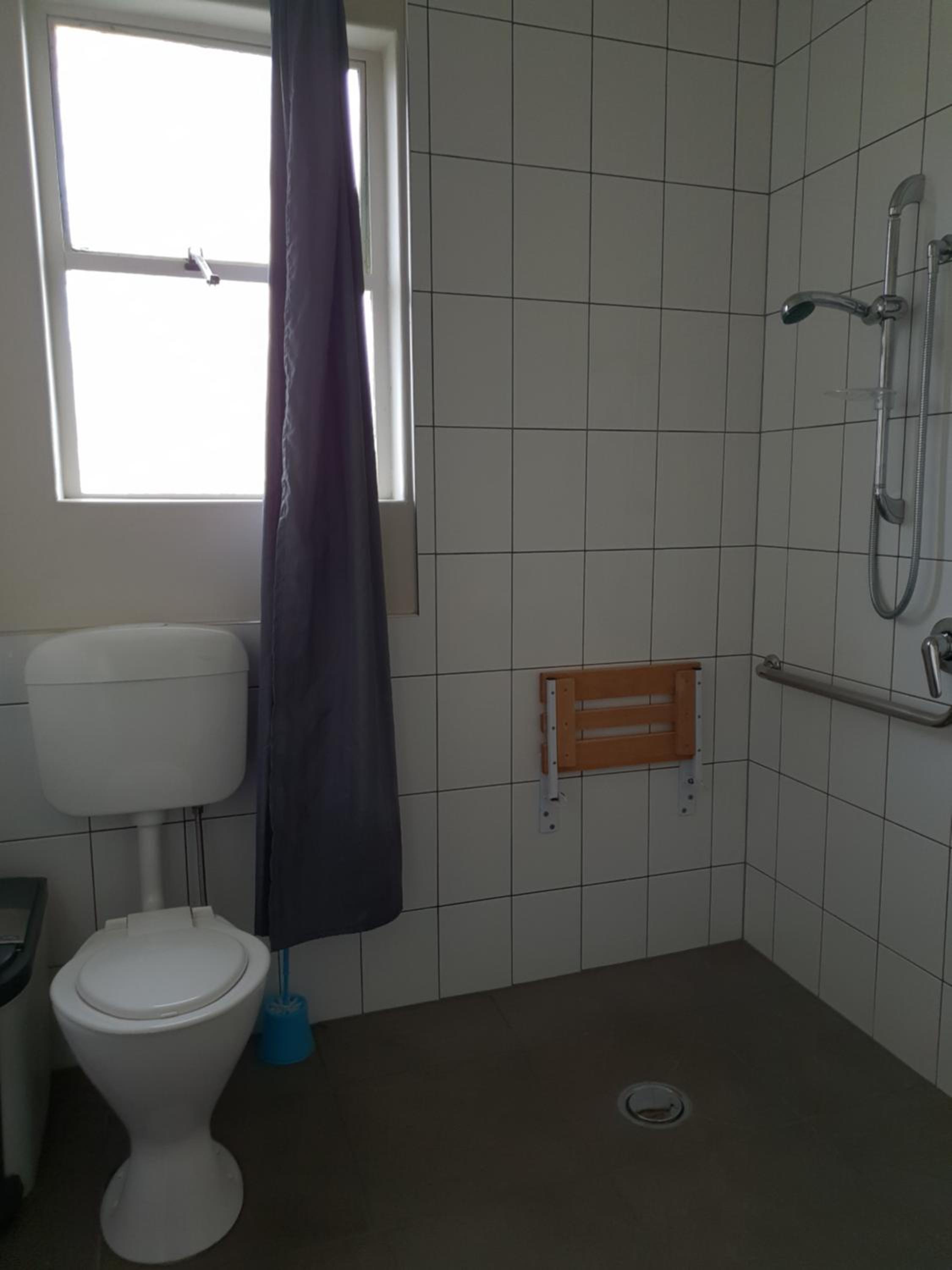 Queen Room with Shared Bathroom