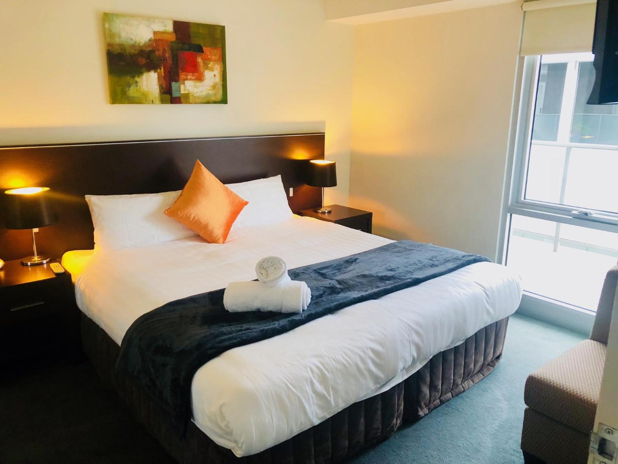 Standard One-Bedroom Suite photo 3