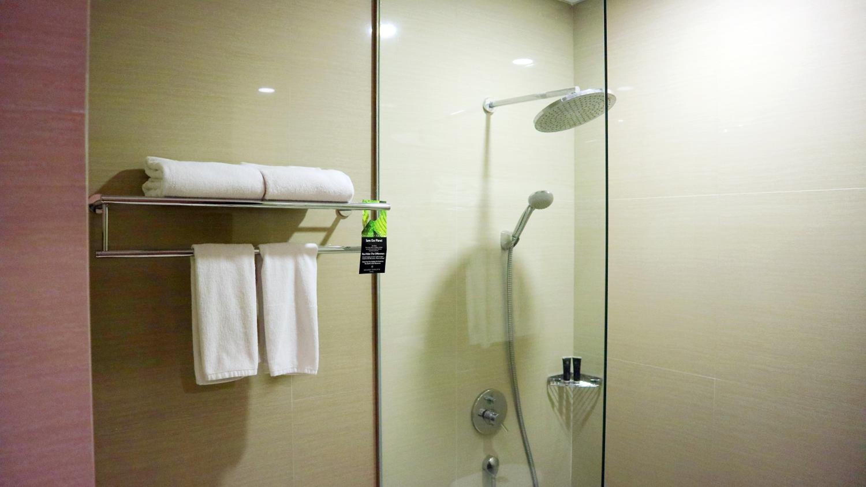 Deluxe Twin Room - Photo 2