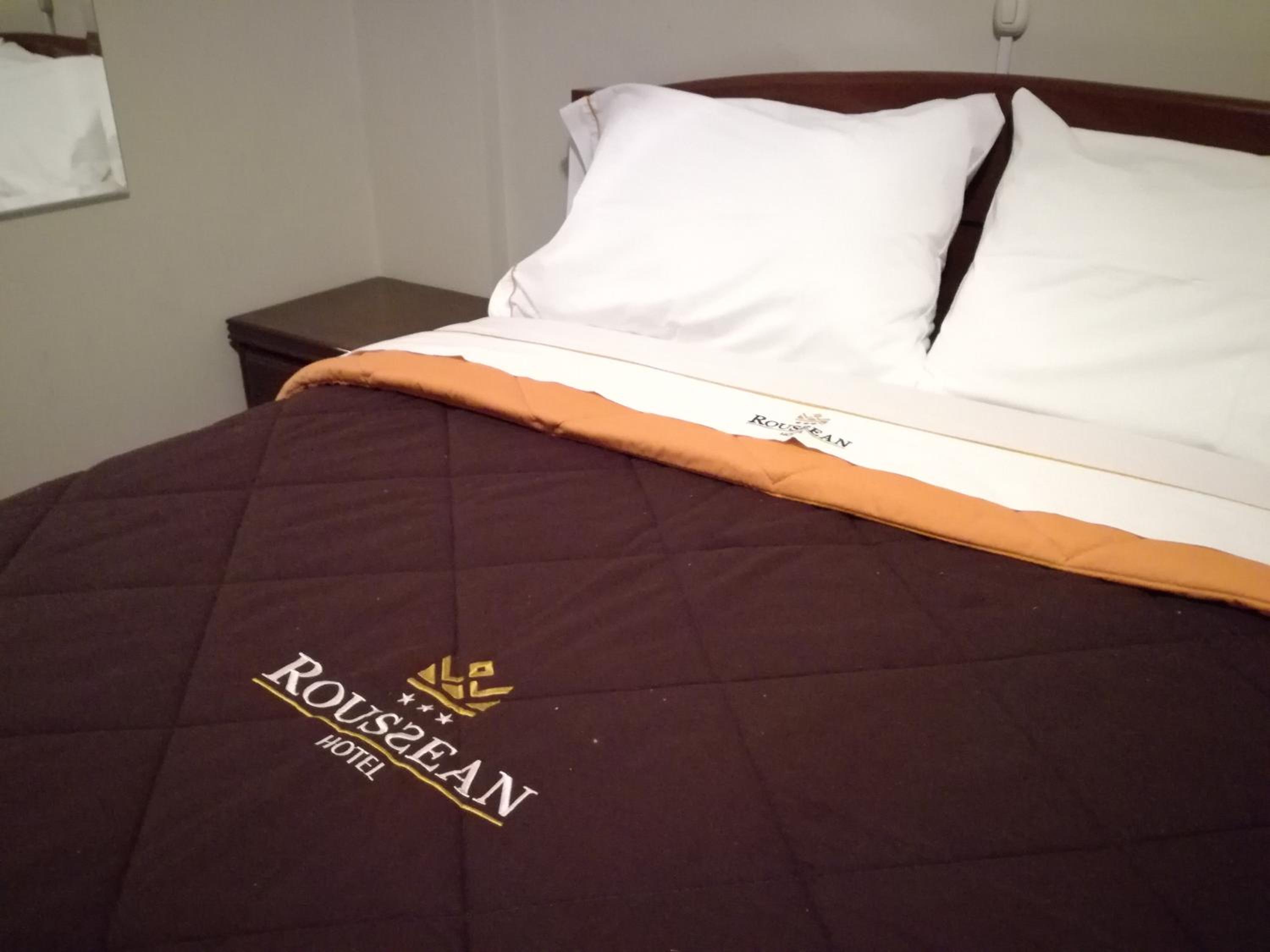 Queen Room photo 3