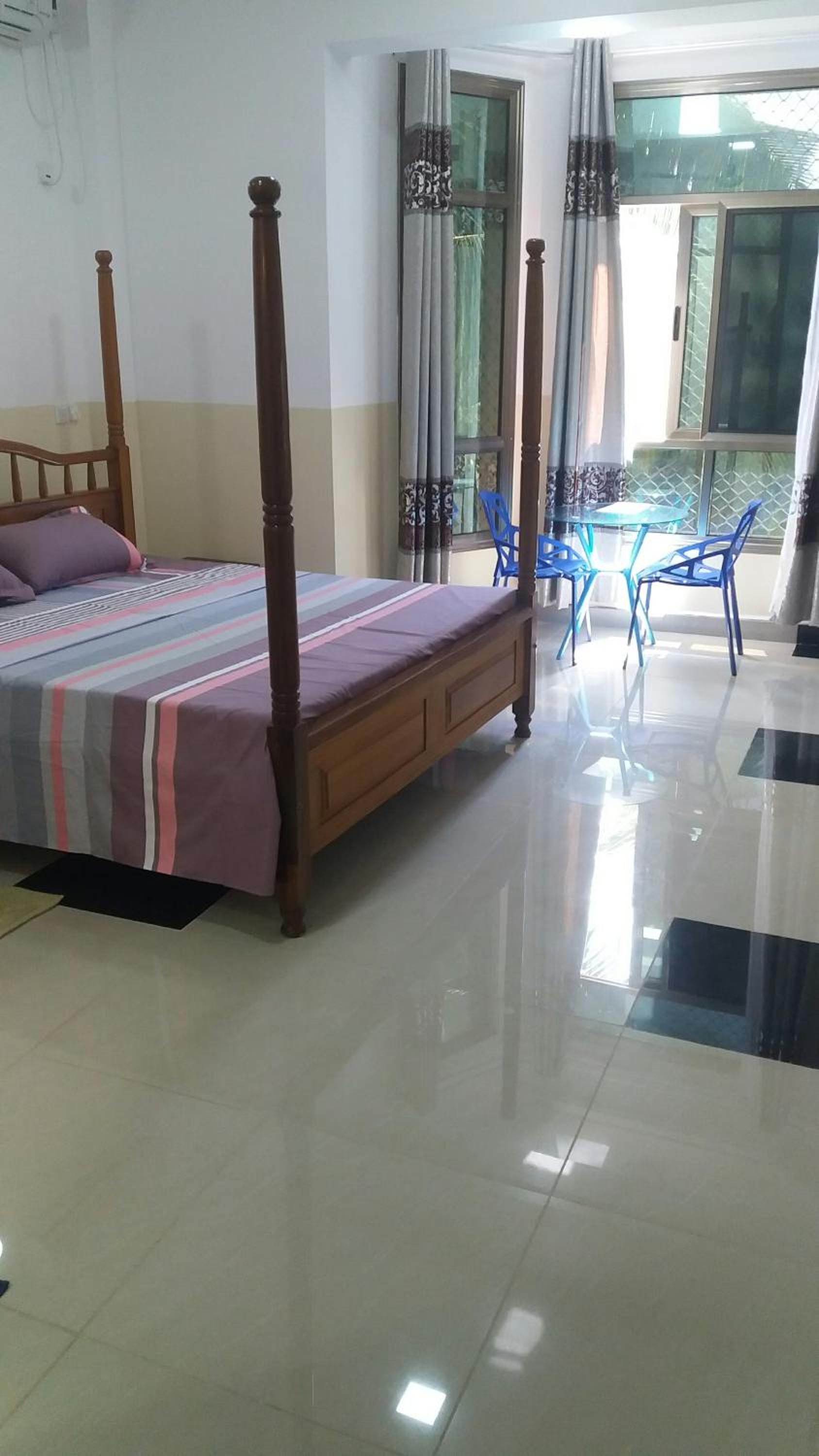 Deluxe King Room photo 1