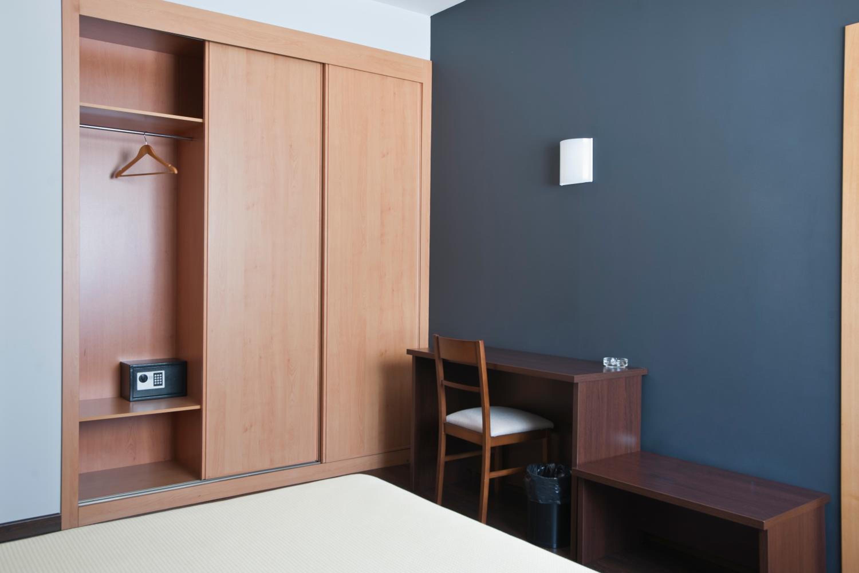 Triple Room - Photo 7
