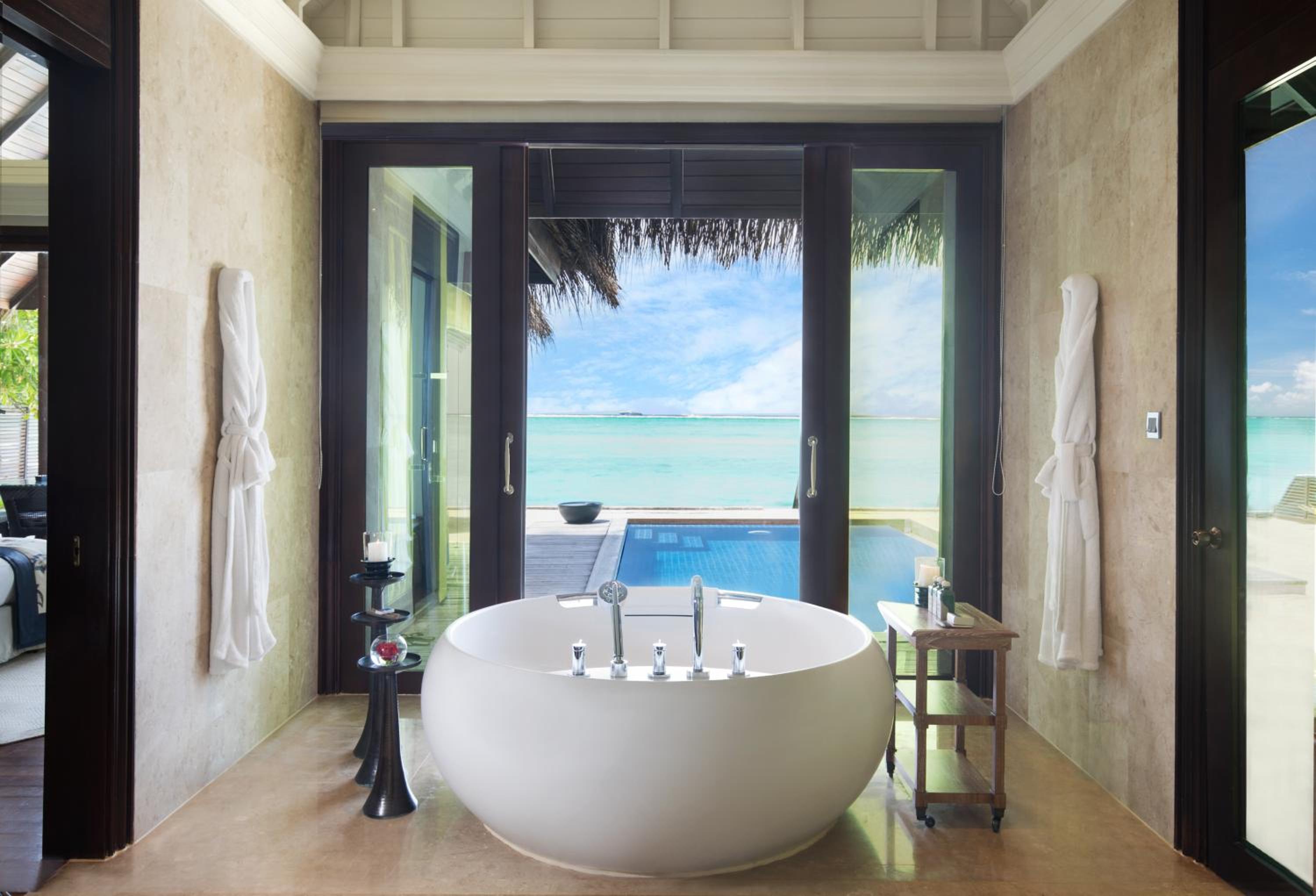 Sunrise Oceanfront Villa with Pool photo 2