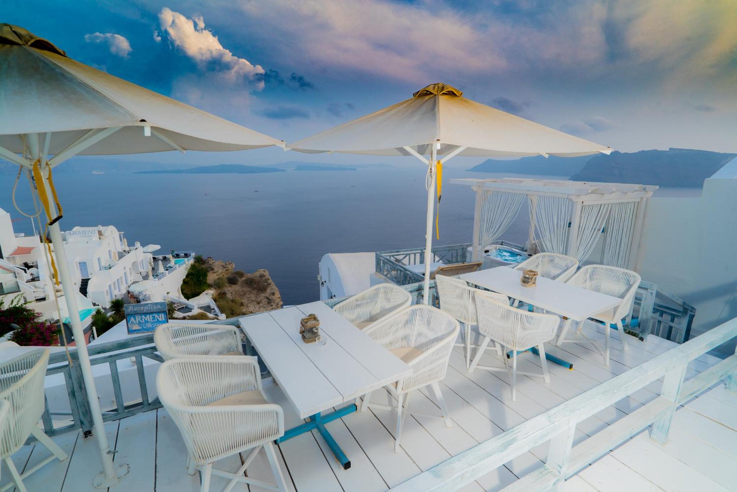 Studio with Outdoor Hot Tub and Caldera View - Photo 11