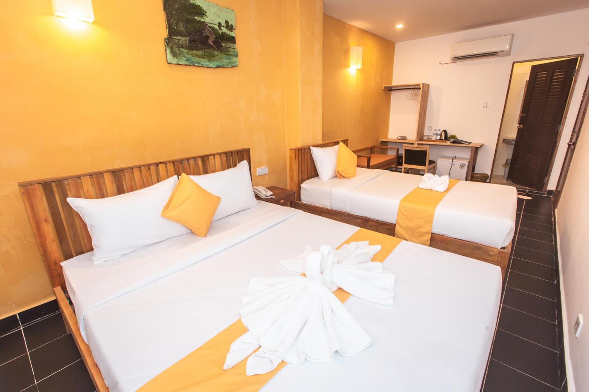Superior Triple Room - No View  - Photo 2