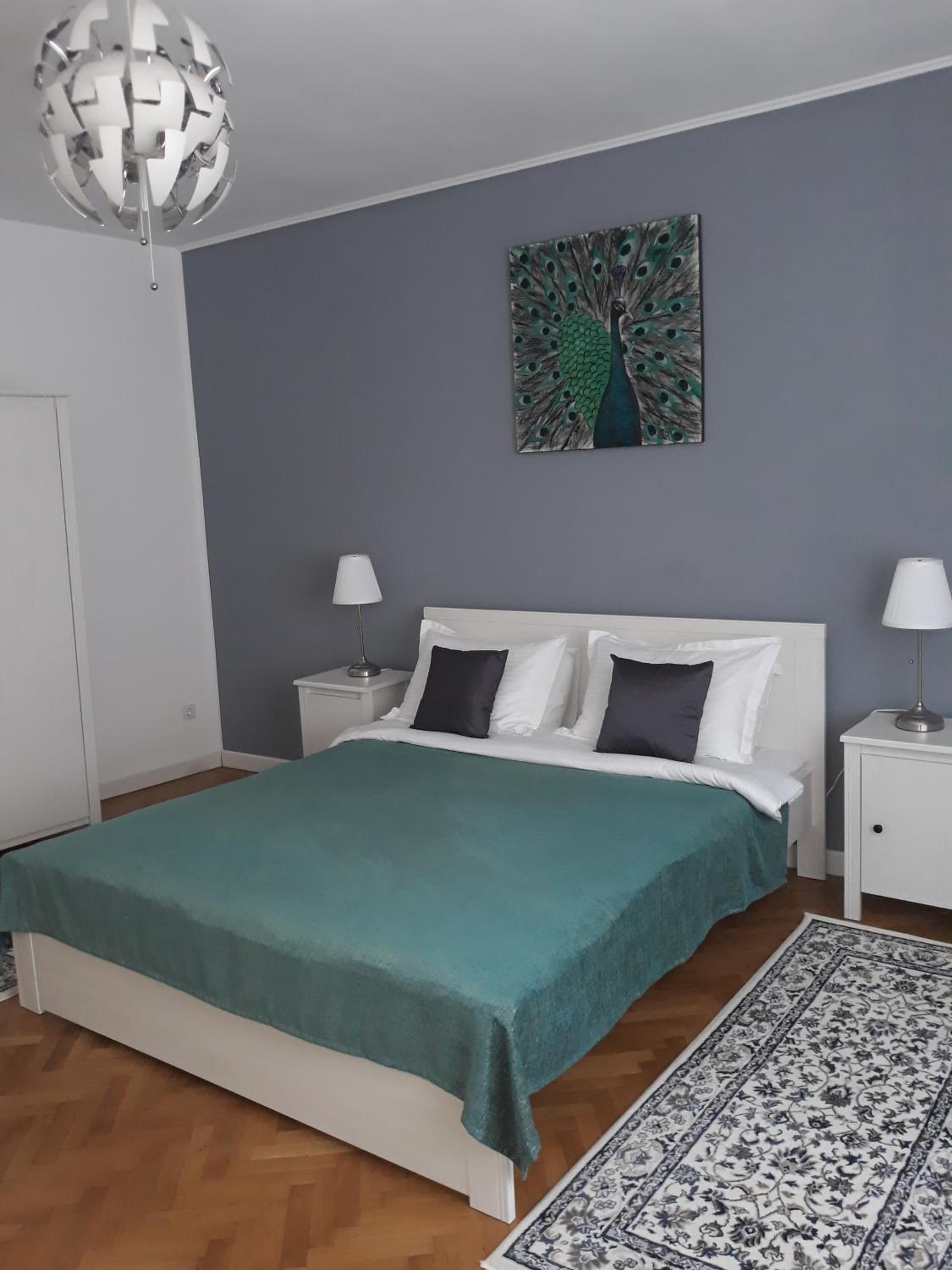 One-Bedroom Apartment - Photo 14
