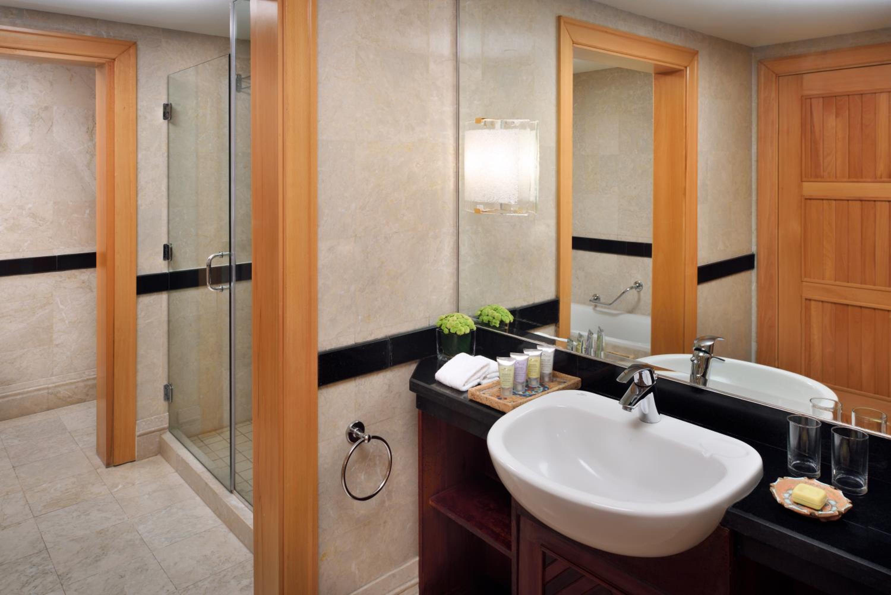 Executive Suite with Sea View - Photo 5