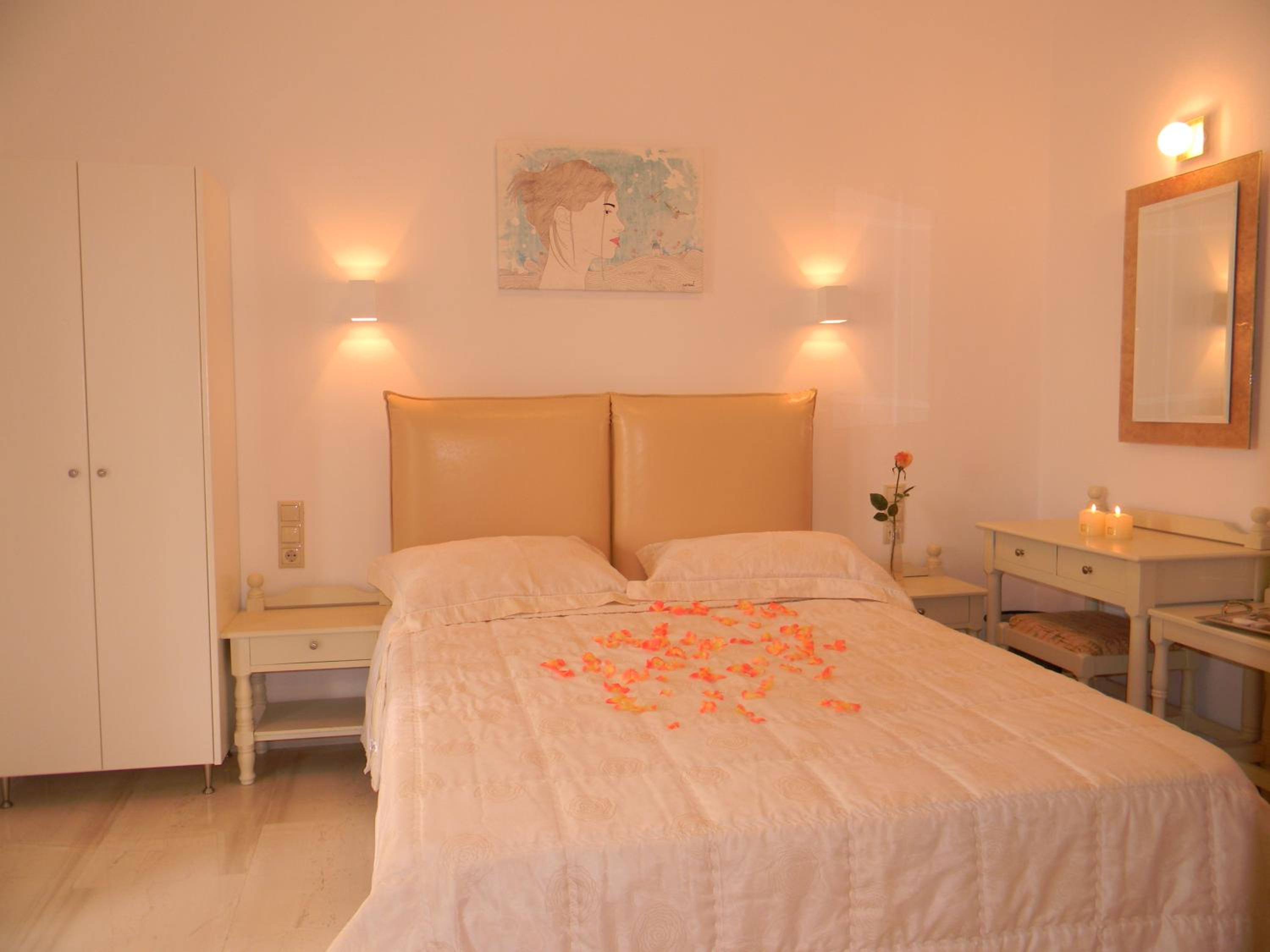 Small Double Room photo 2