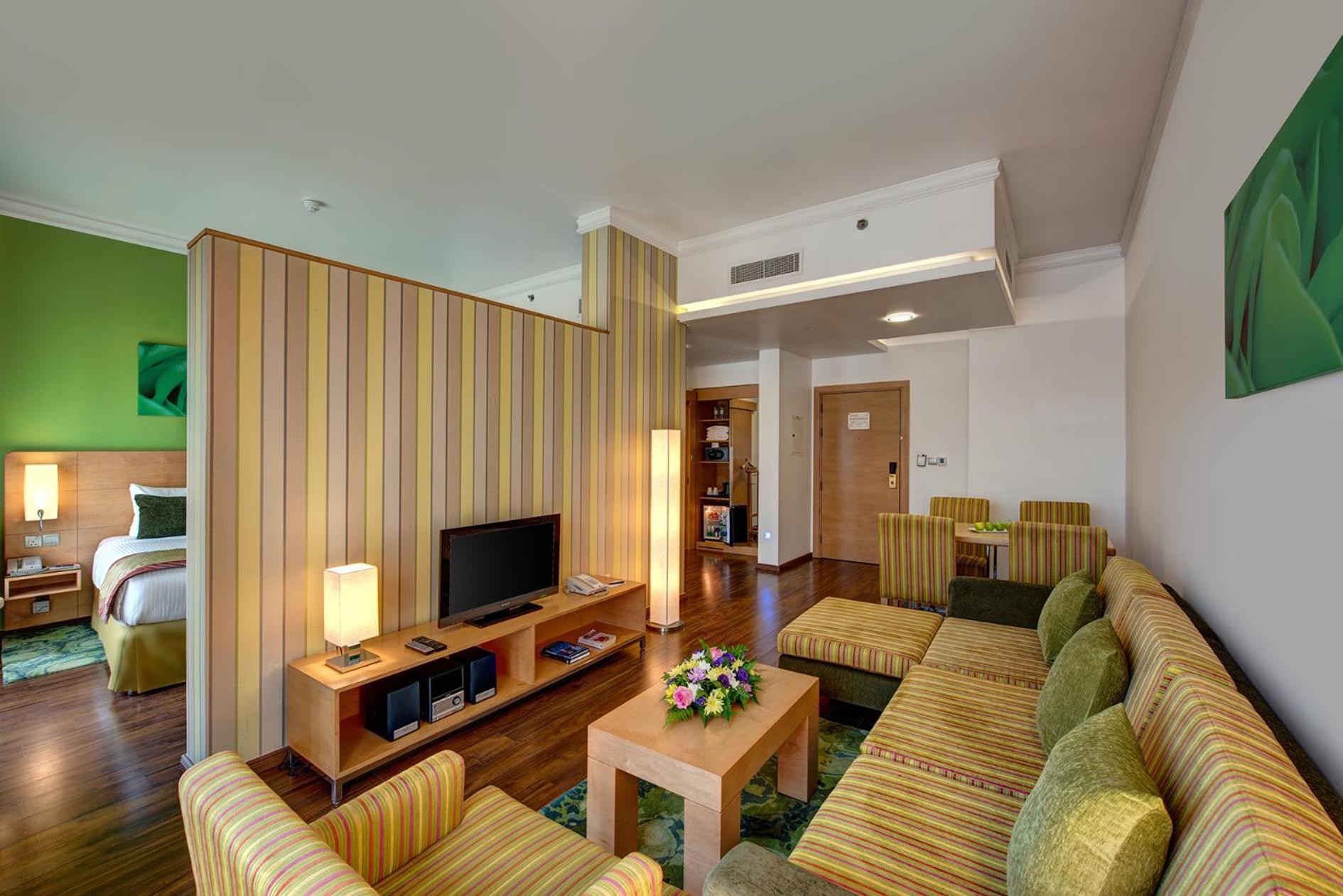 Executive Suite photo 2