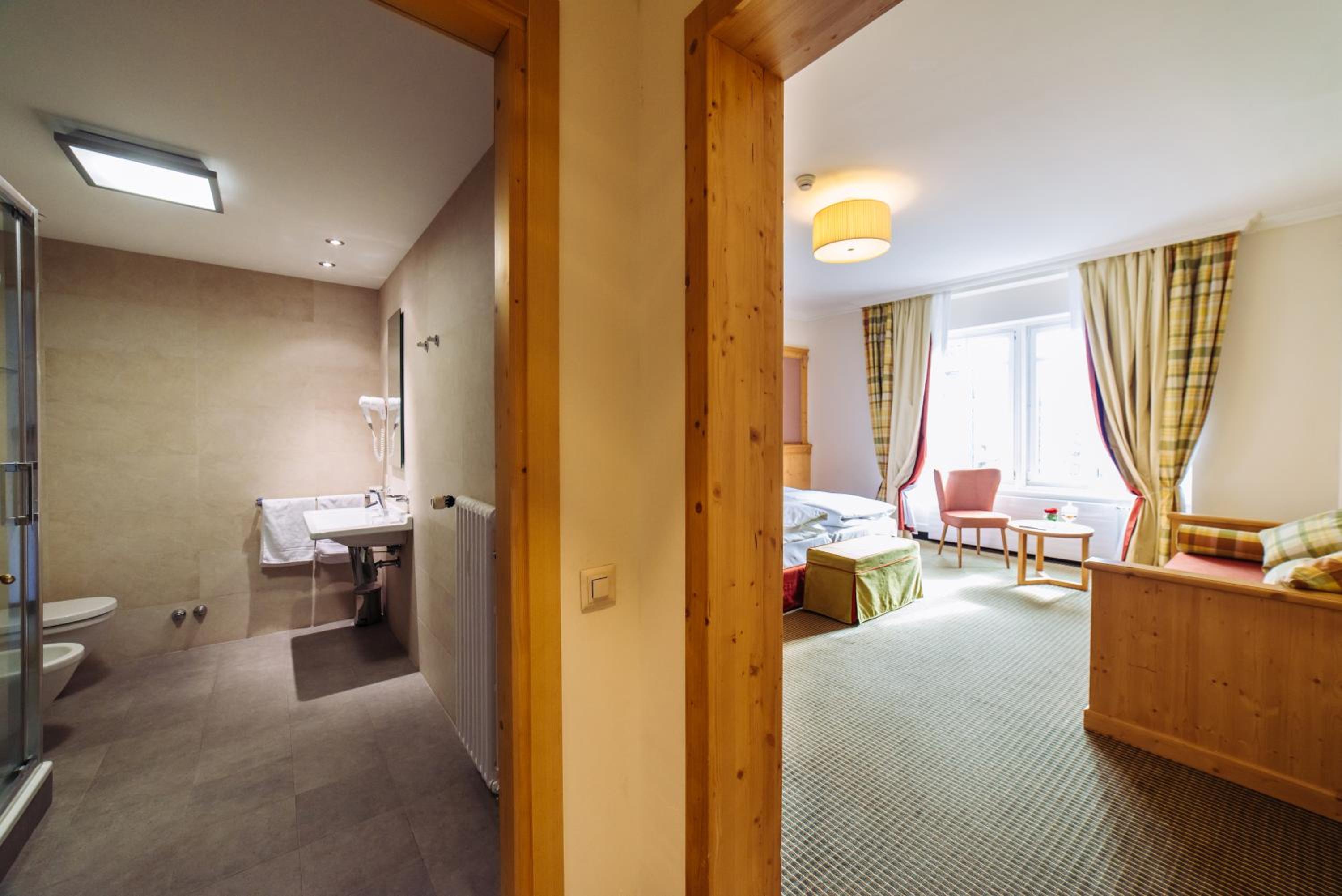 Superior Triple Room with Spa Access - Photo 19