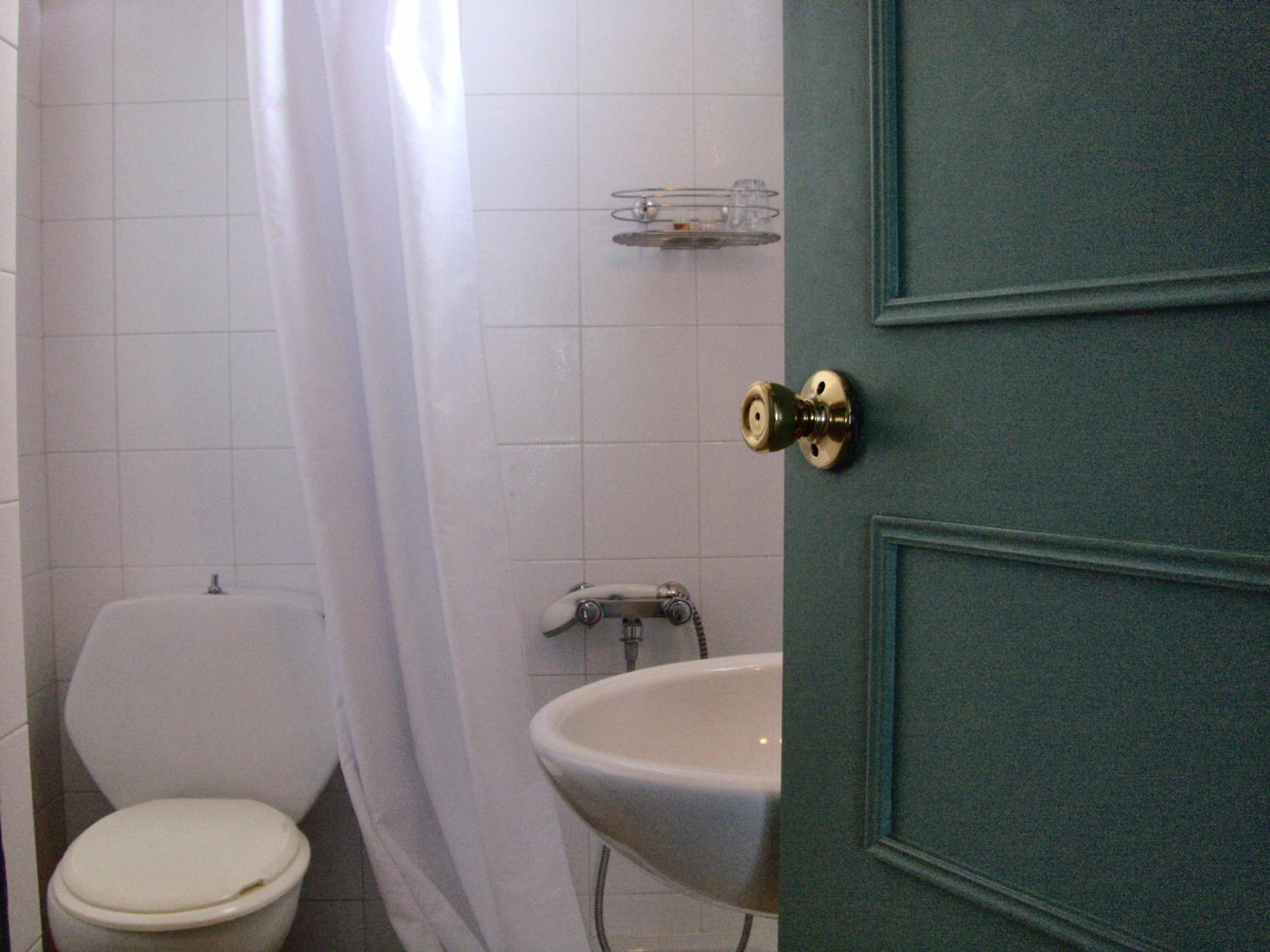 Double or Twin Room with Sea View photo 3