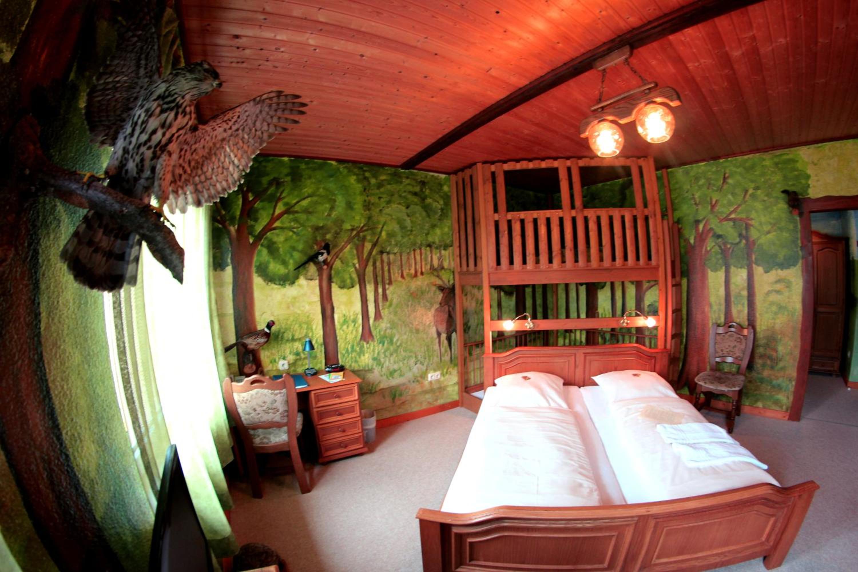 Family Room (2 Adults + 2 Children) - Photo 6