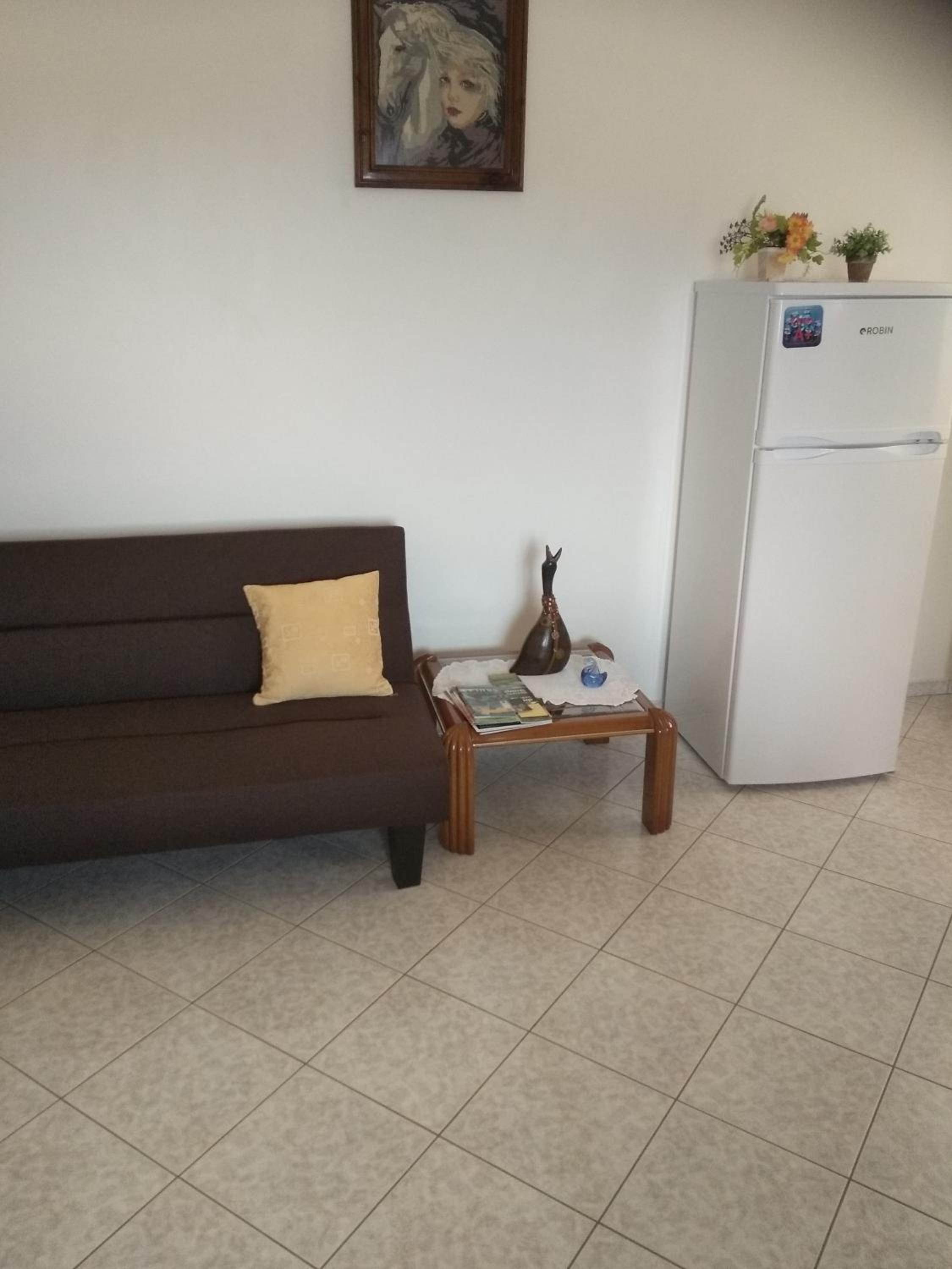 One-Bedroom Apartment - Photo 10