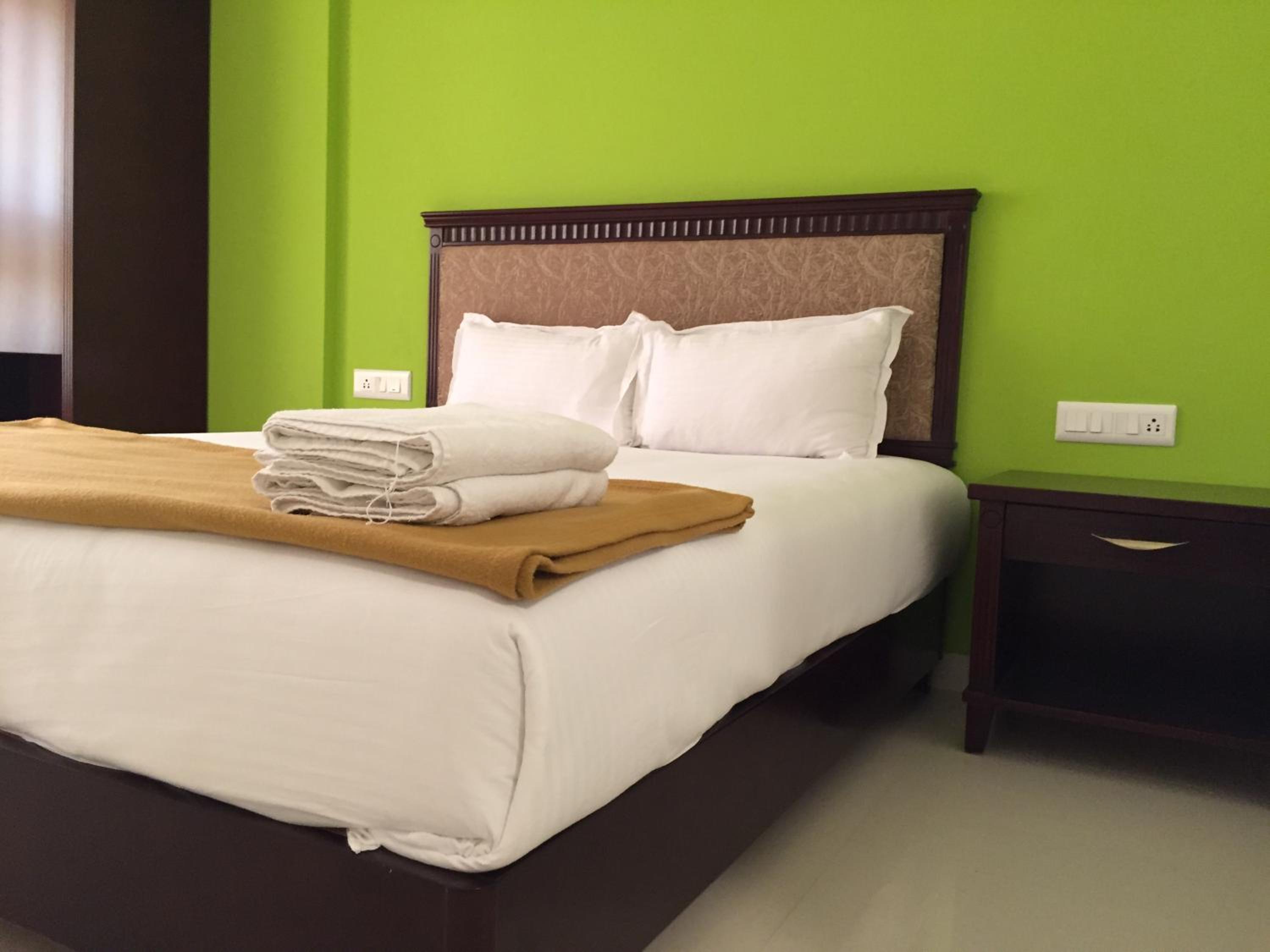 Deluxe Room - Photo 2