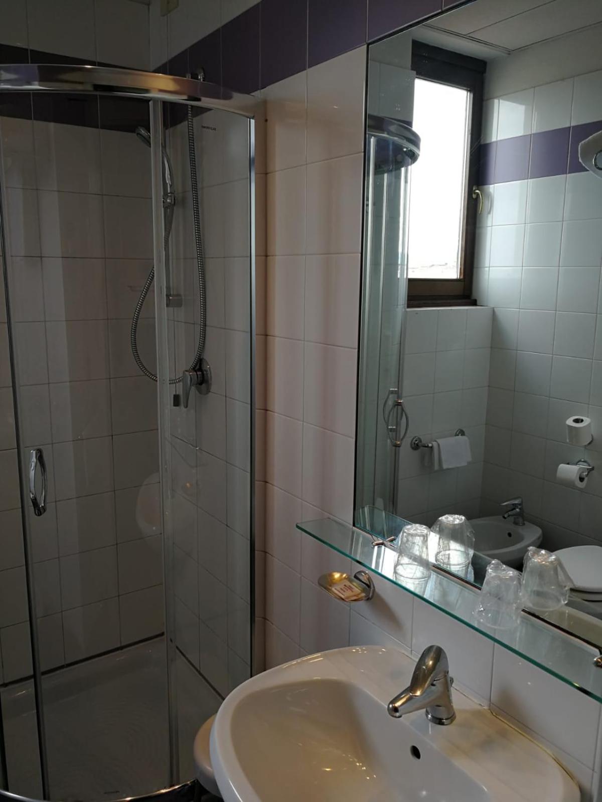 Standard Single Room photo 2