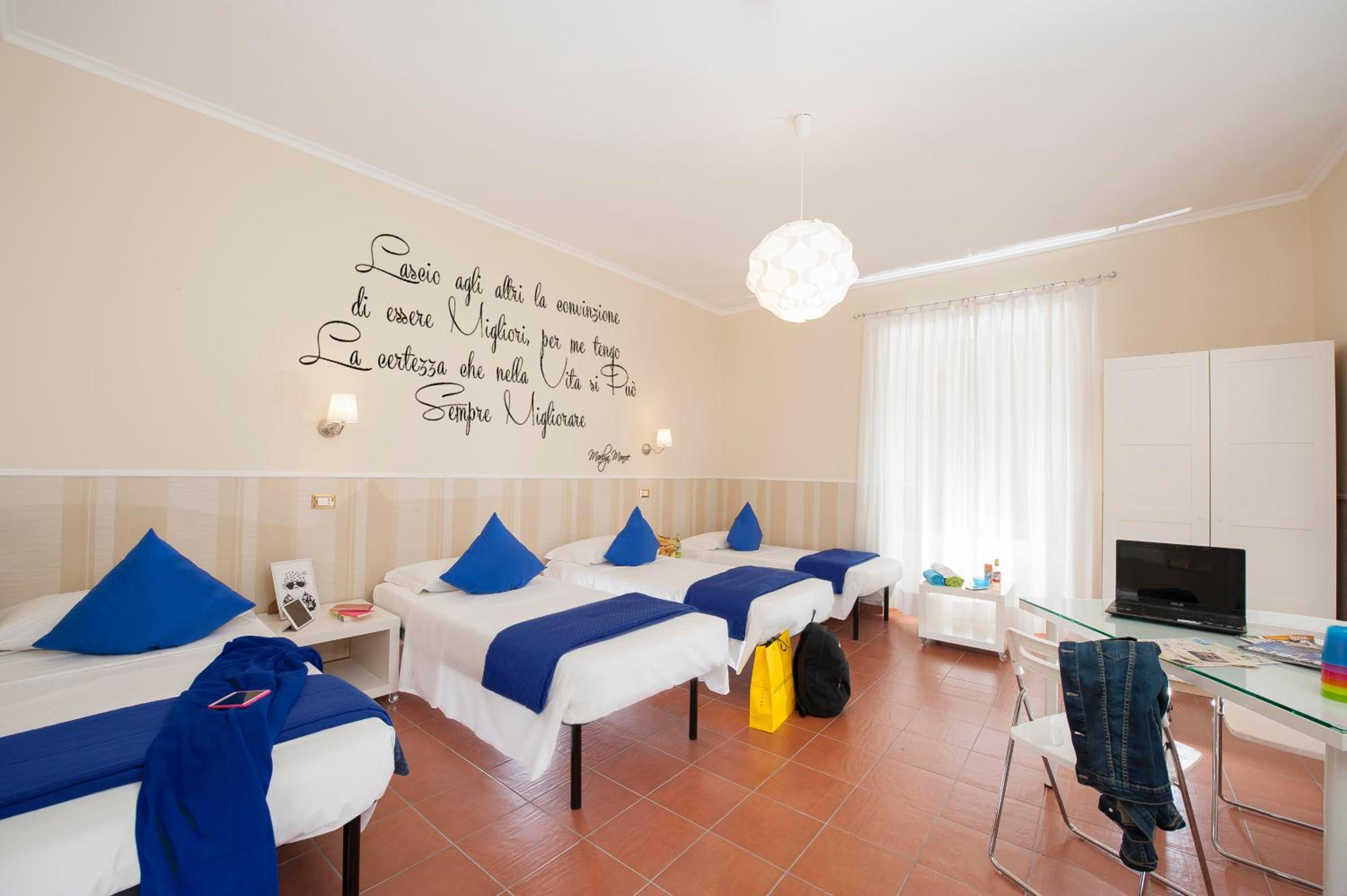 Quadruple Room with Shared Bathroom photo 1