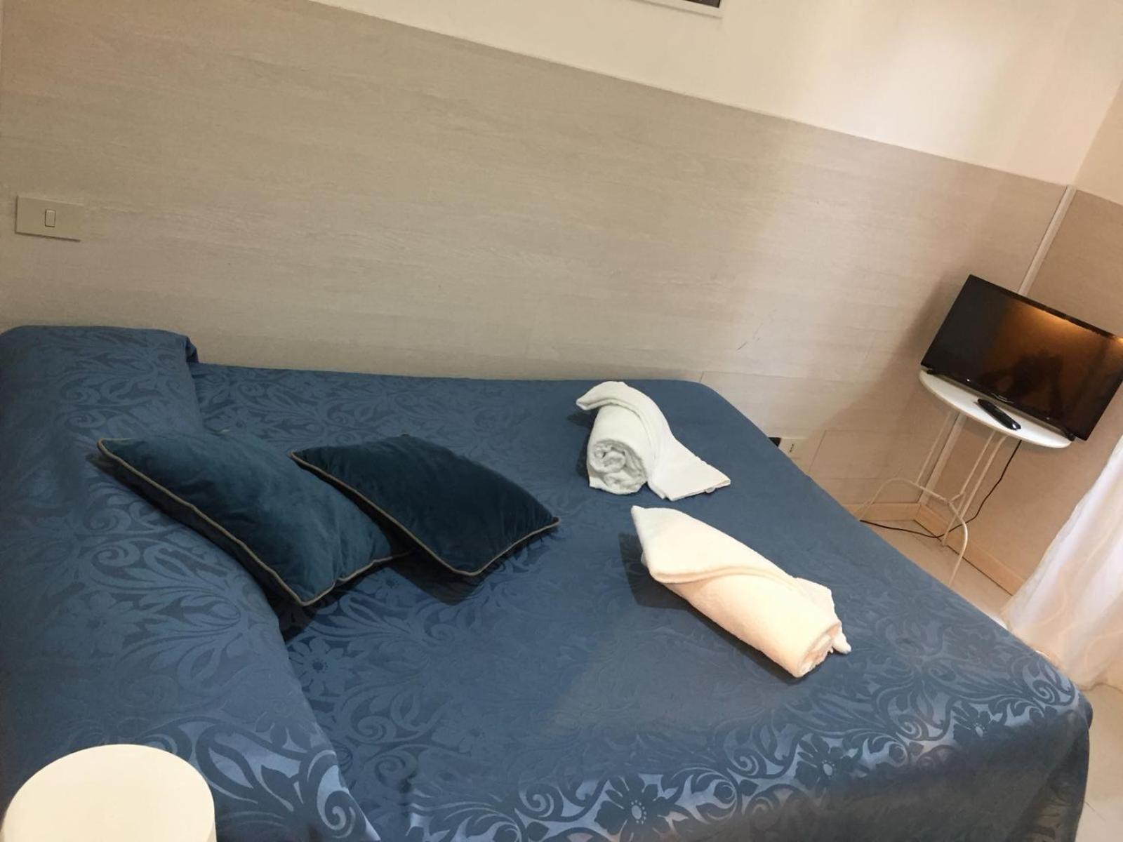Double Room with Private Bathroom photo 1