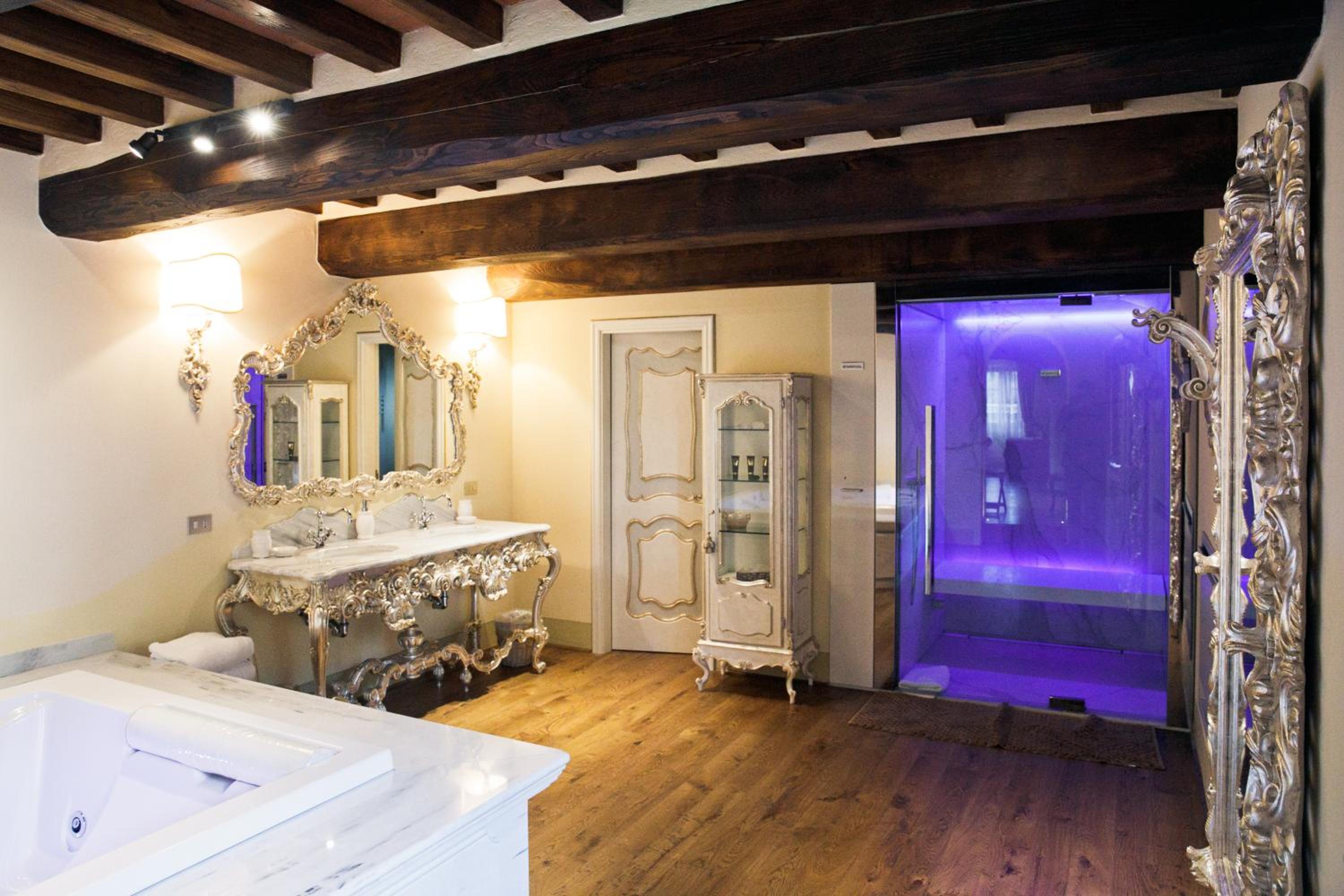 Luxury Suite Spa  photo 2