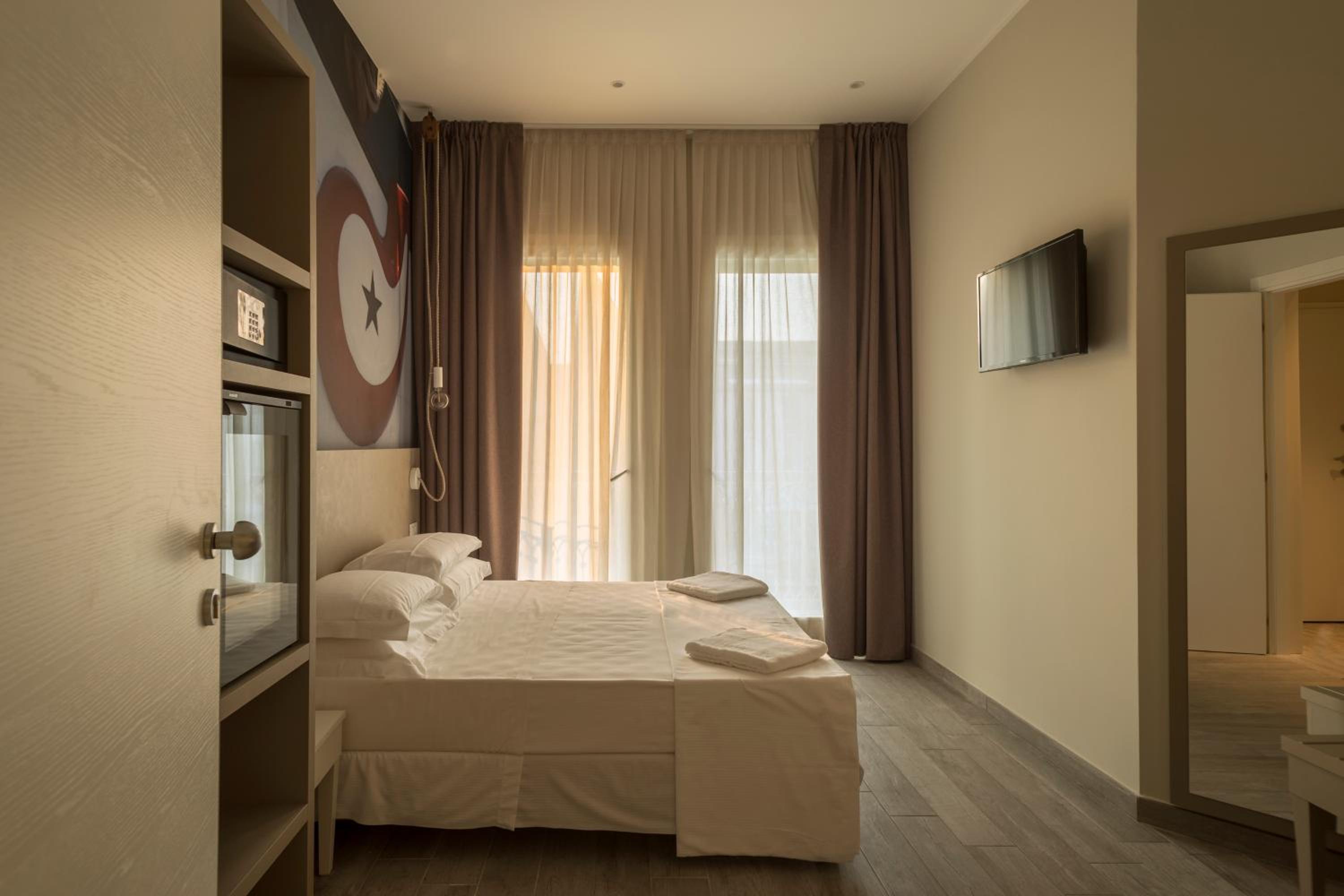 Double Room with Sea View - Photo 10