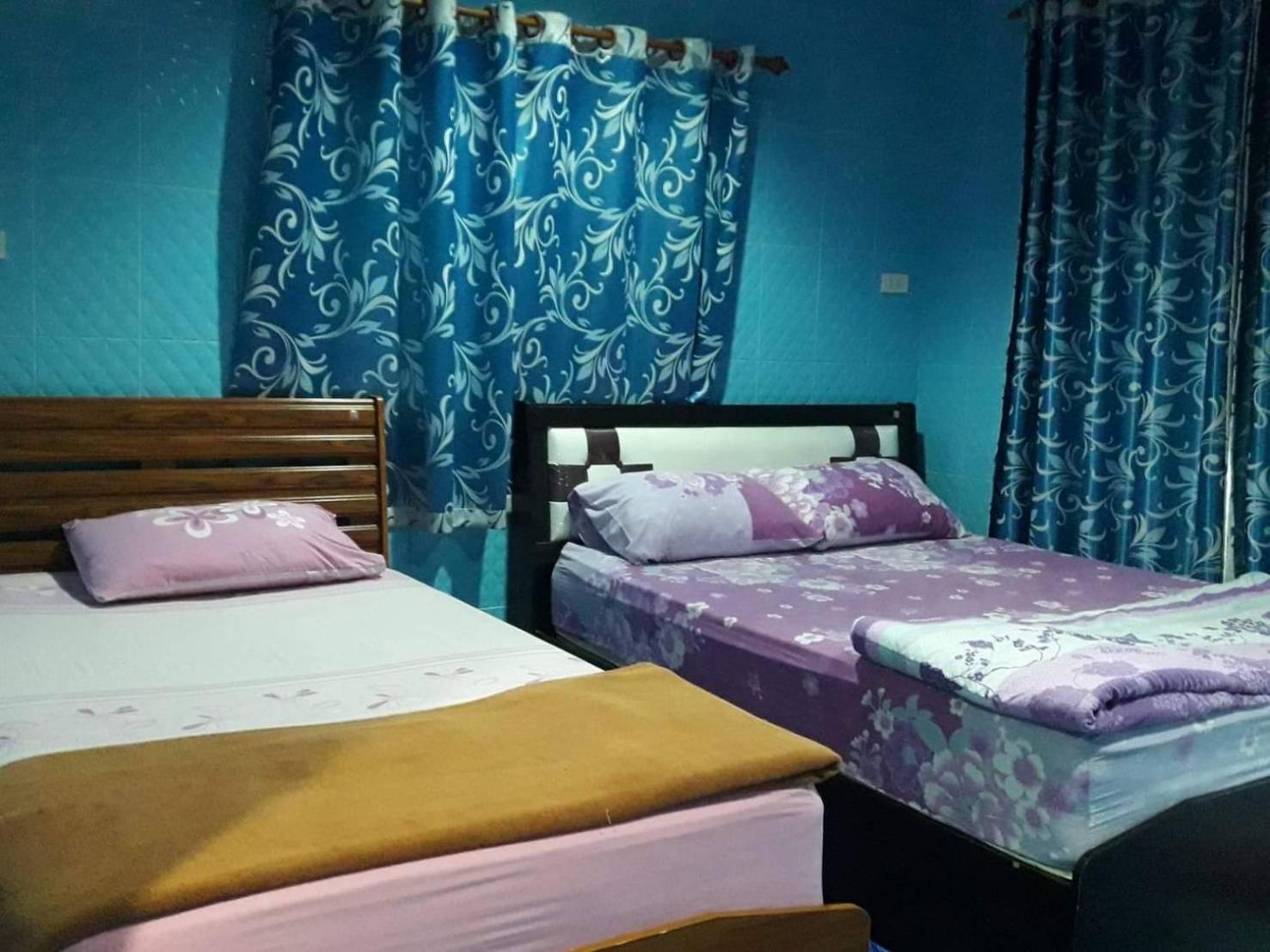 Deluxe Double Room with Two Double Beds - Photo 1