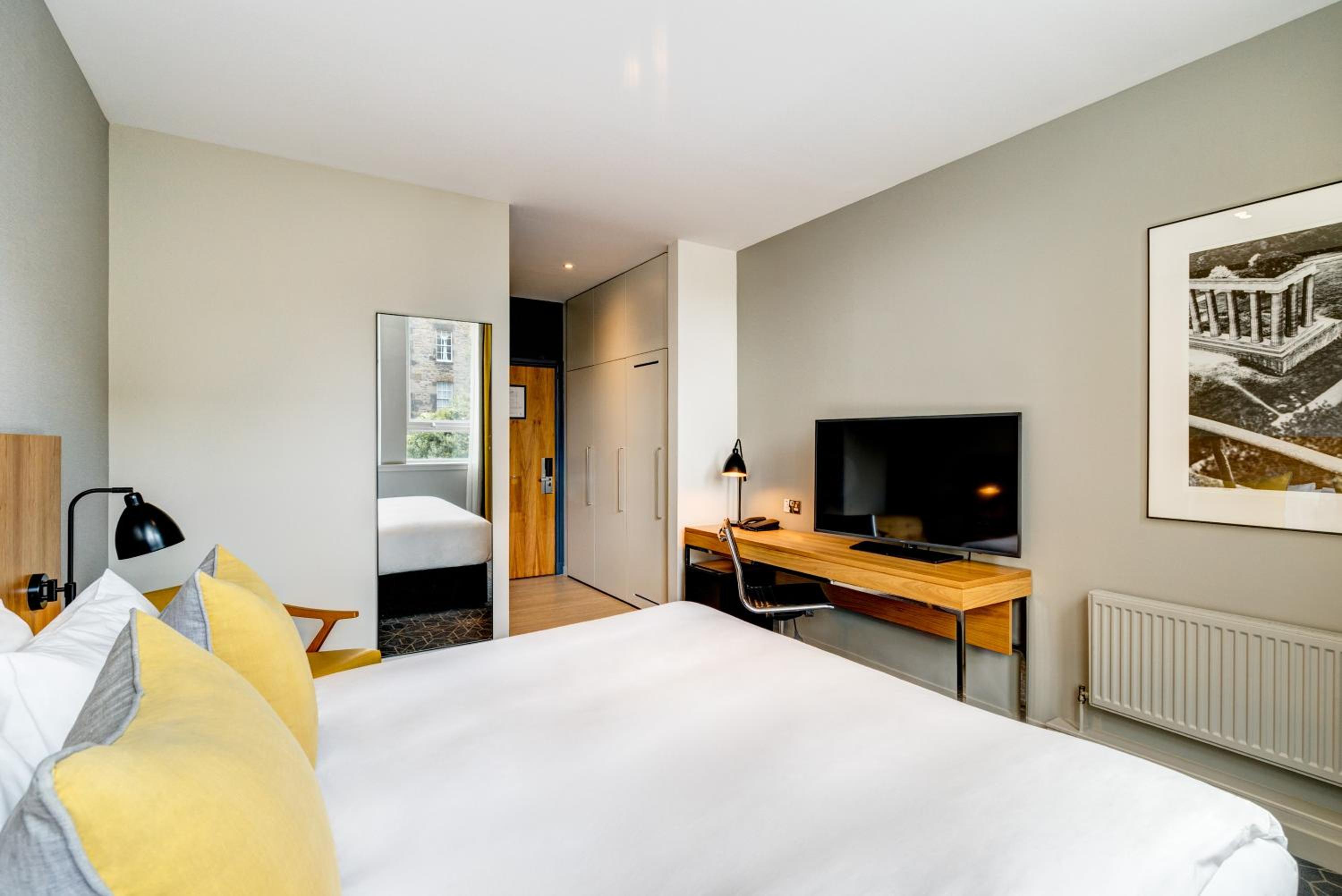 City Double Room - Photo 7