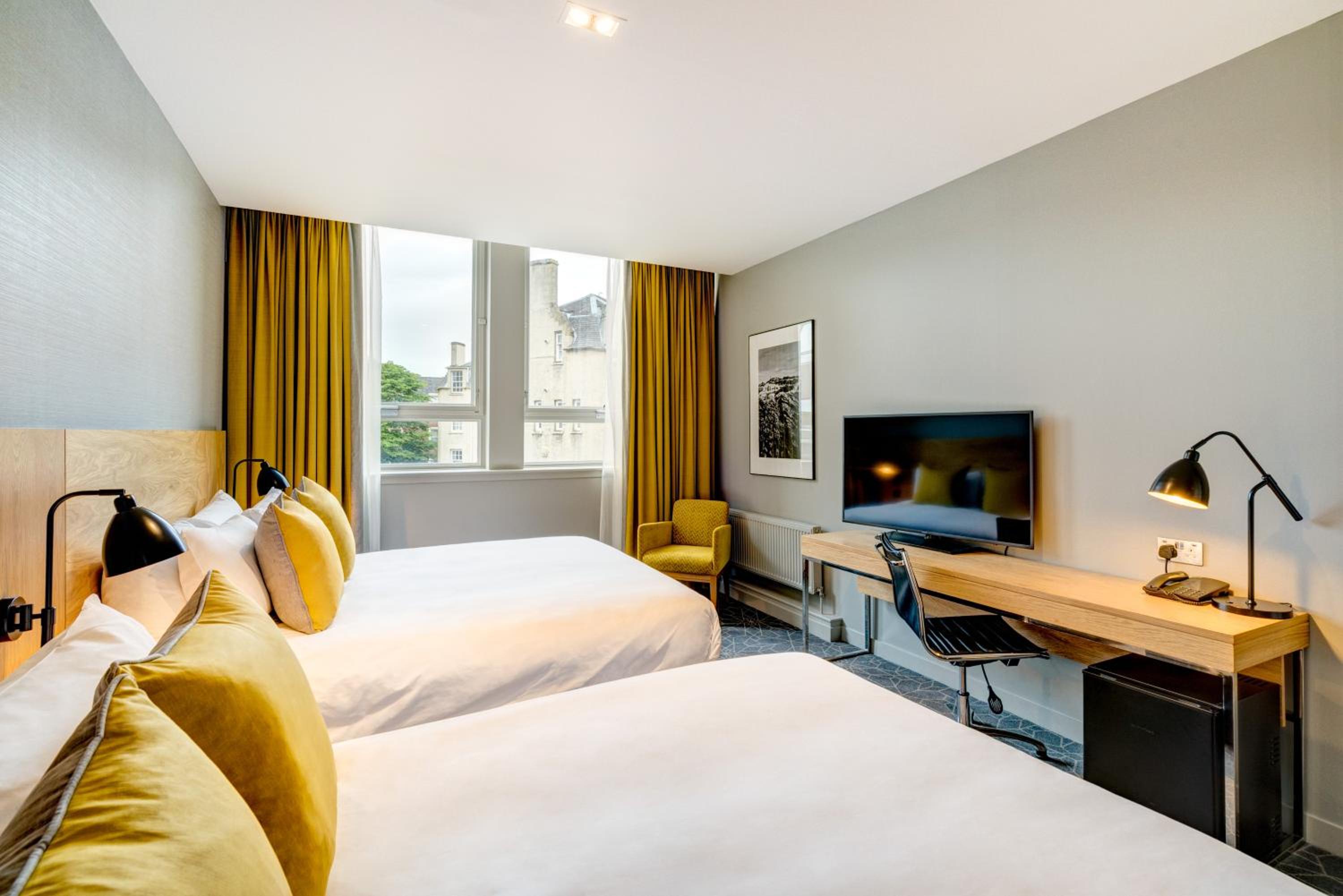 City Twin Room - Photo 1