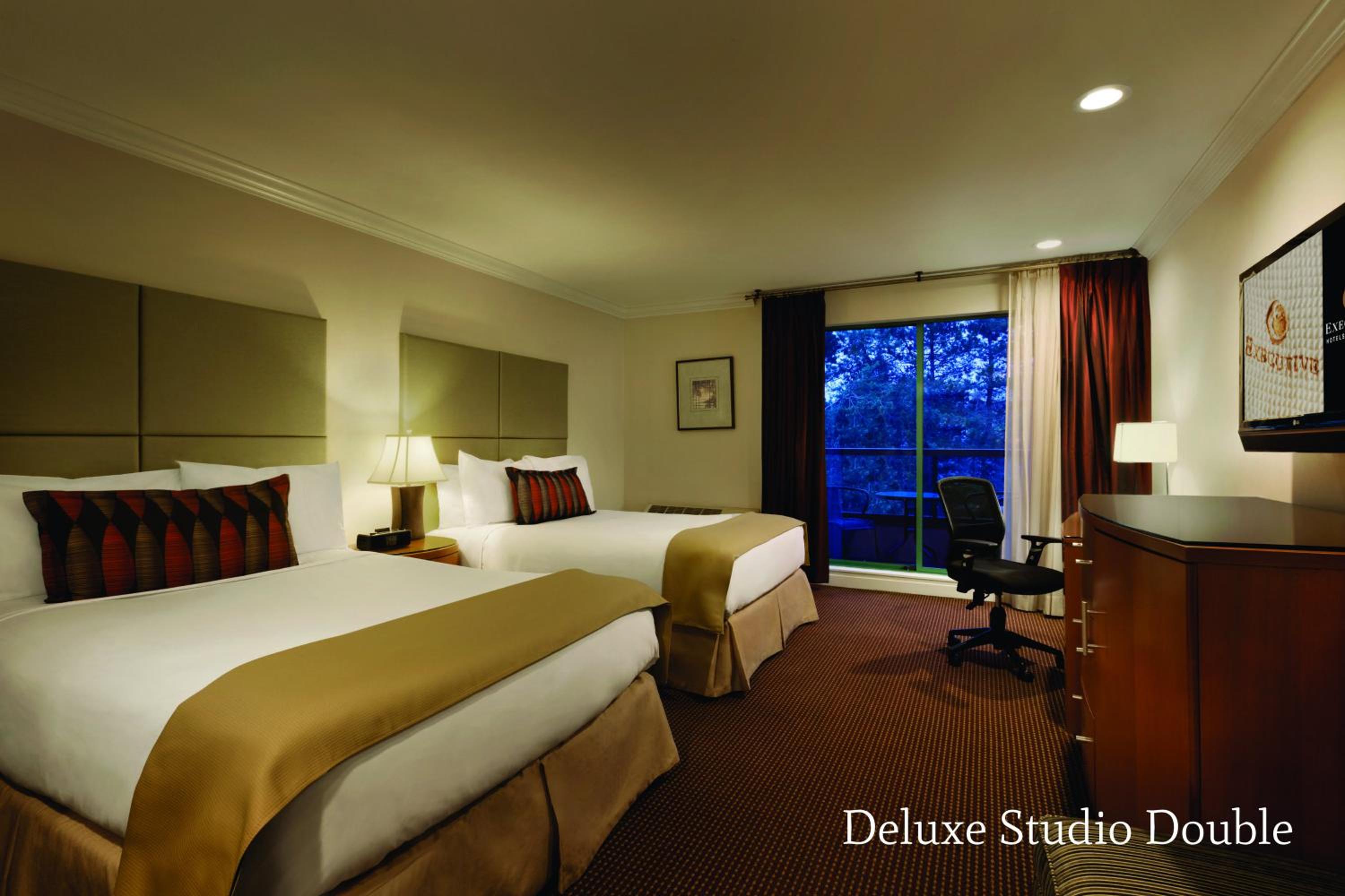 Double Queen Studio Suite - Photo 2