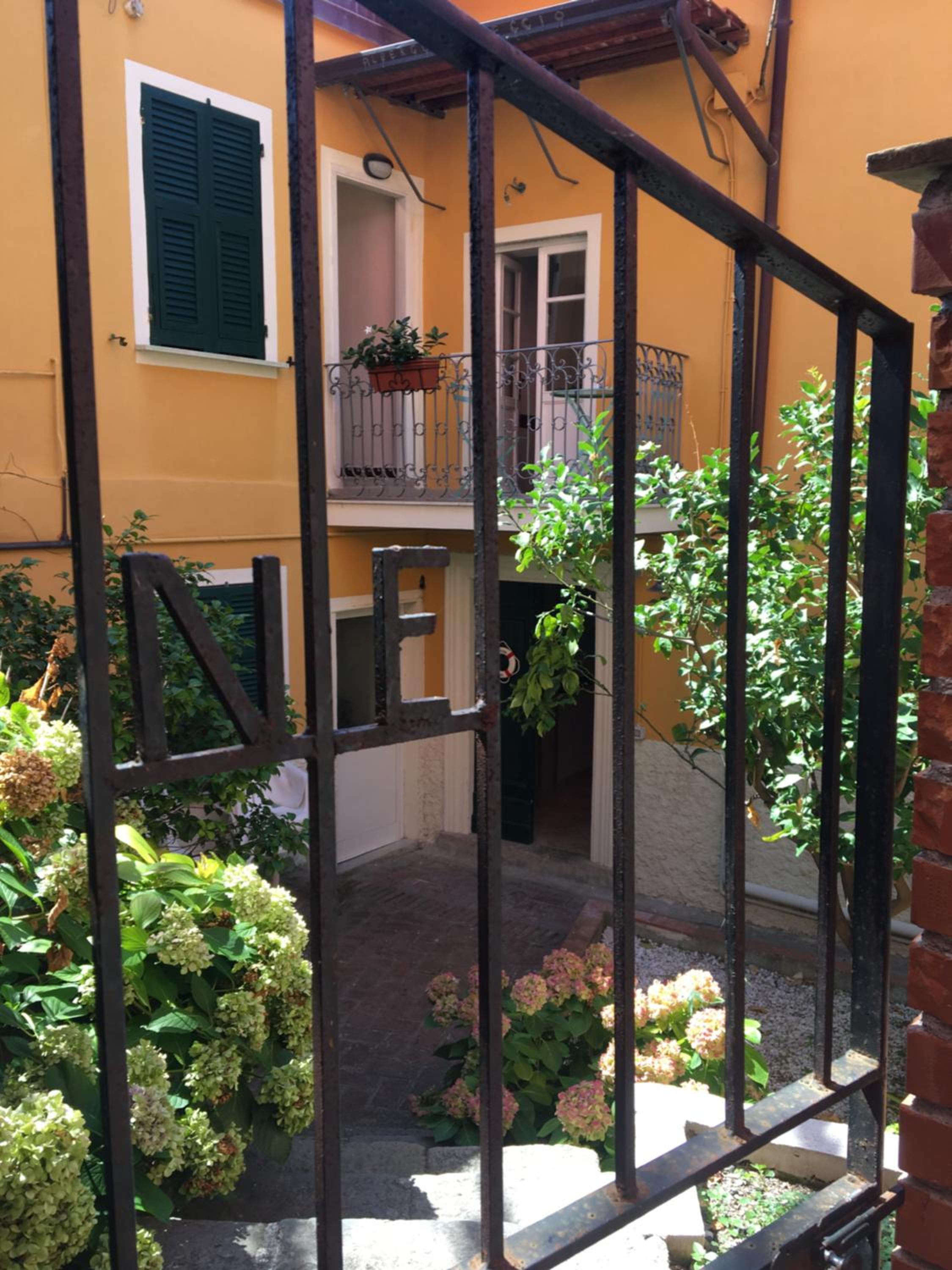 Deluxe Double or Twin Room with Balcony - Photo 18