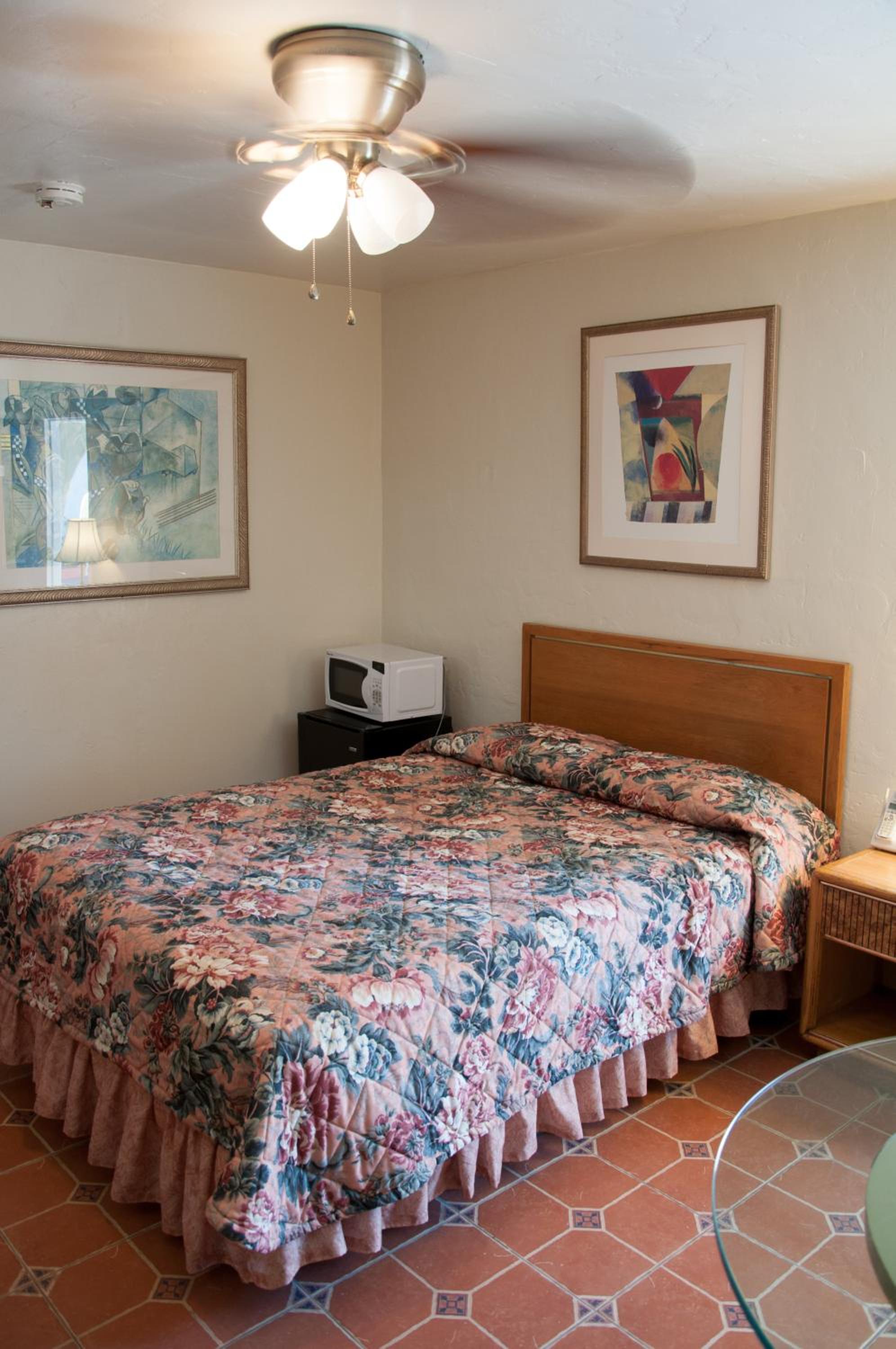 Queen Room - Photo 4