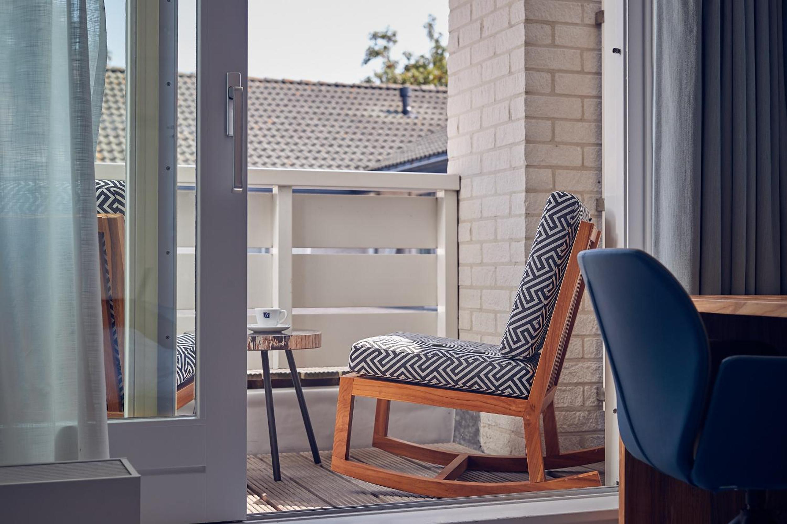 Comfort room with garden view photo 2