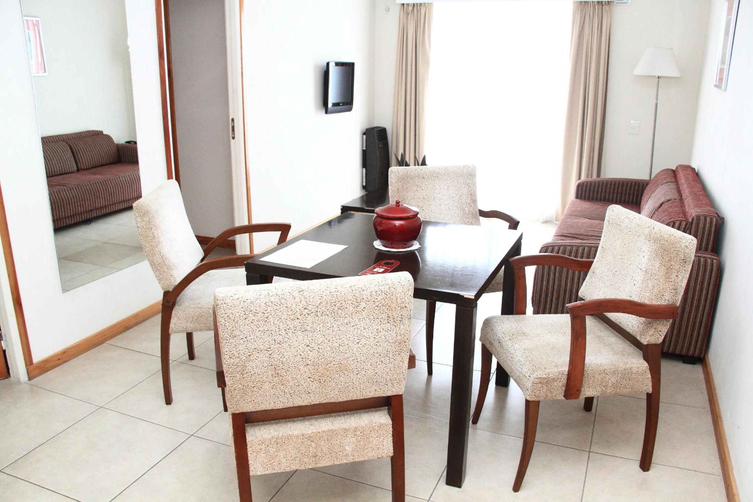 Apartment photo 2